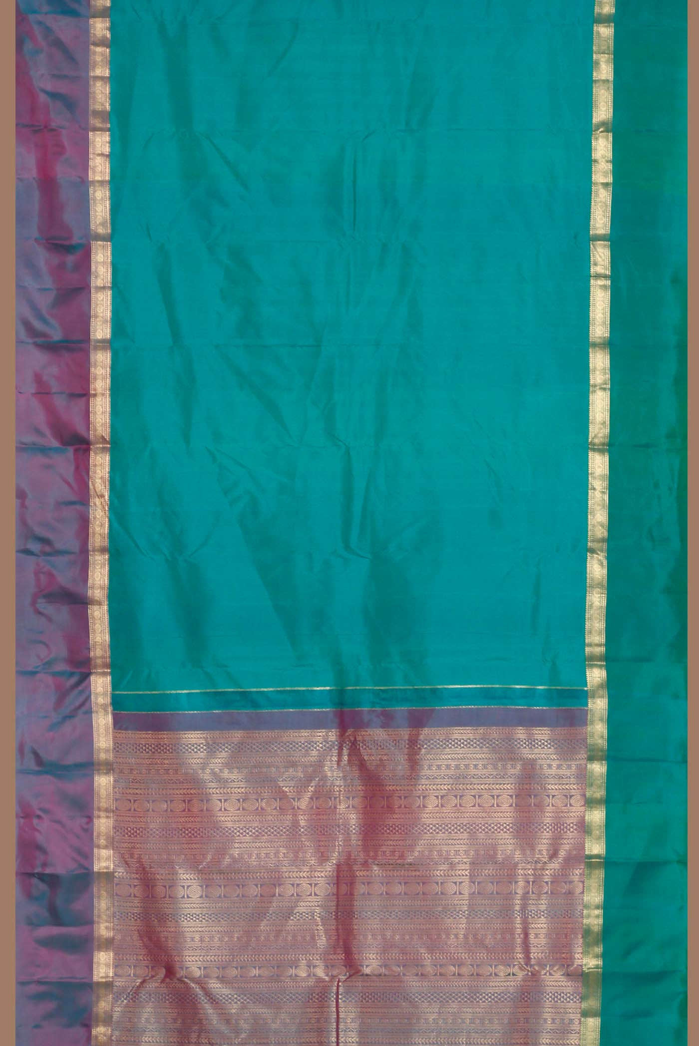 Green Dual Tone Kanchipuram Silk Saree