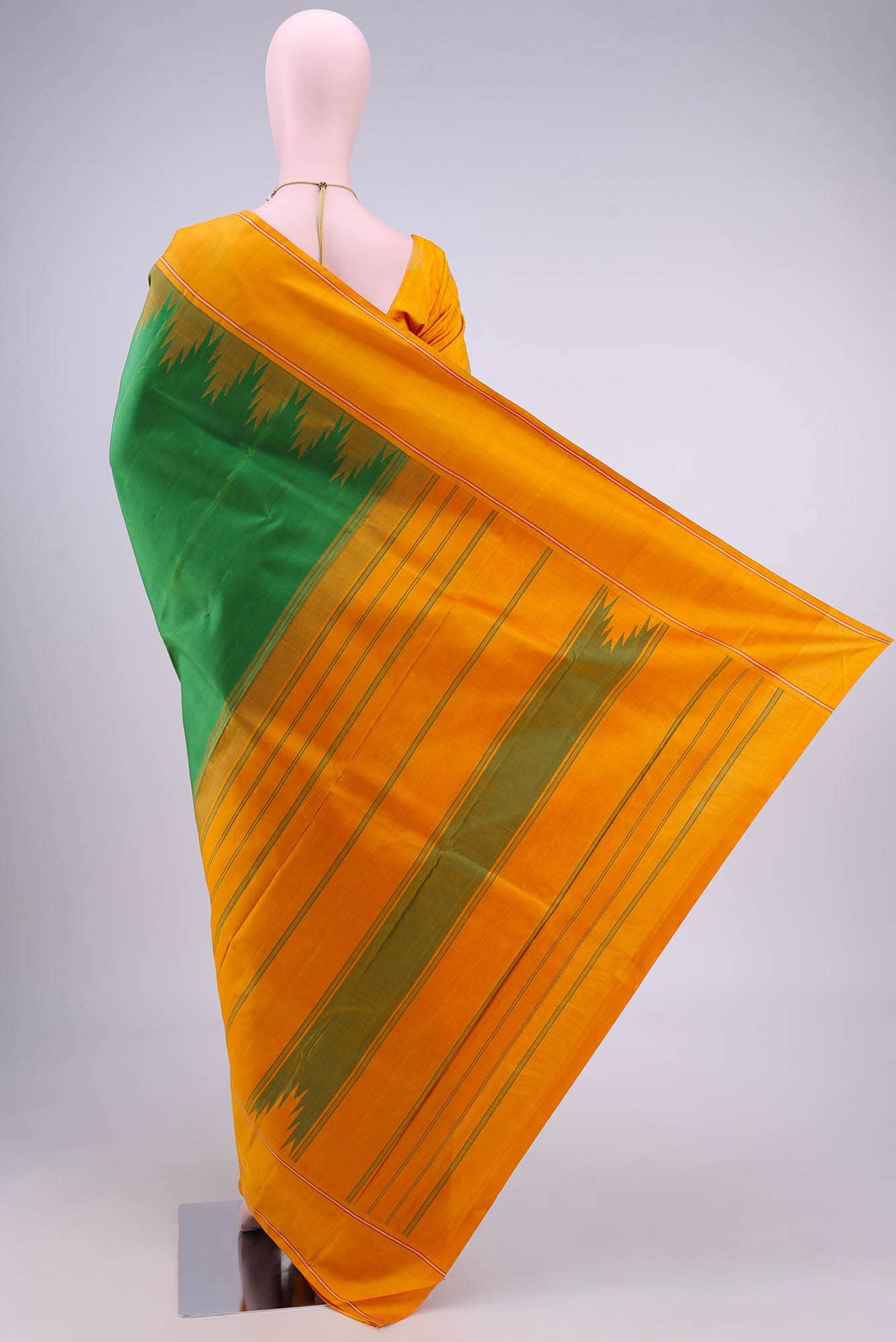 Green Dual Tone Kanchipuram Saree