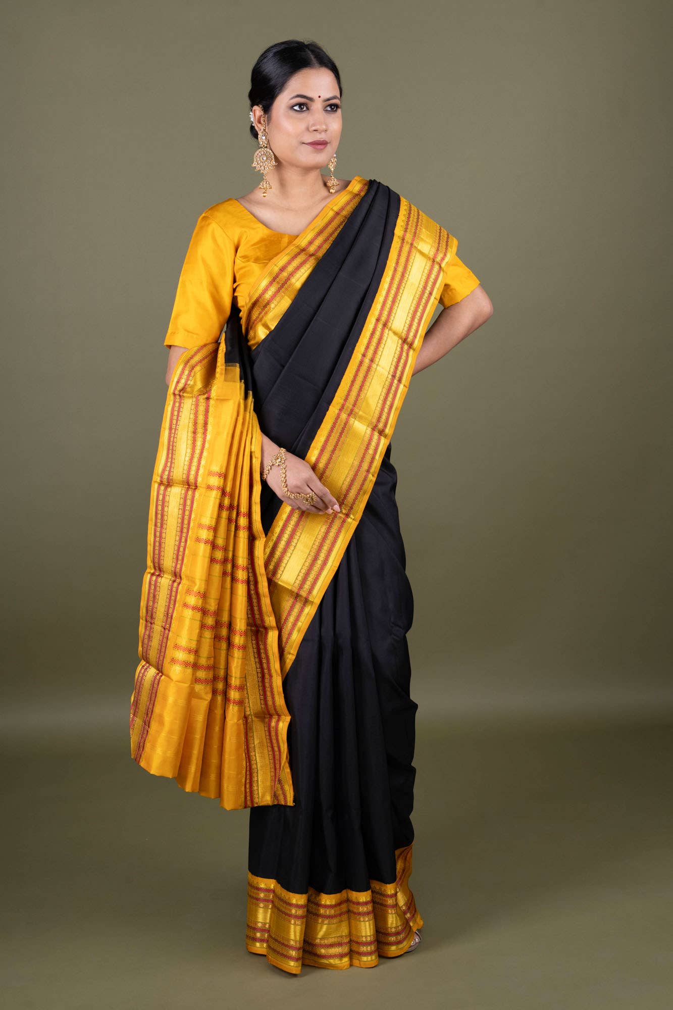 Pure Silk Pure Zari Black Kanchipuram Saree