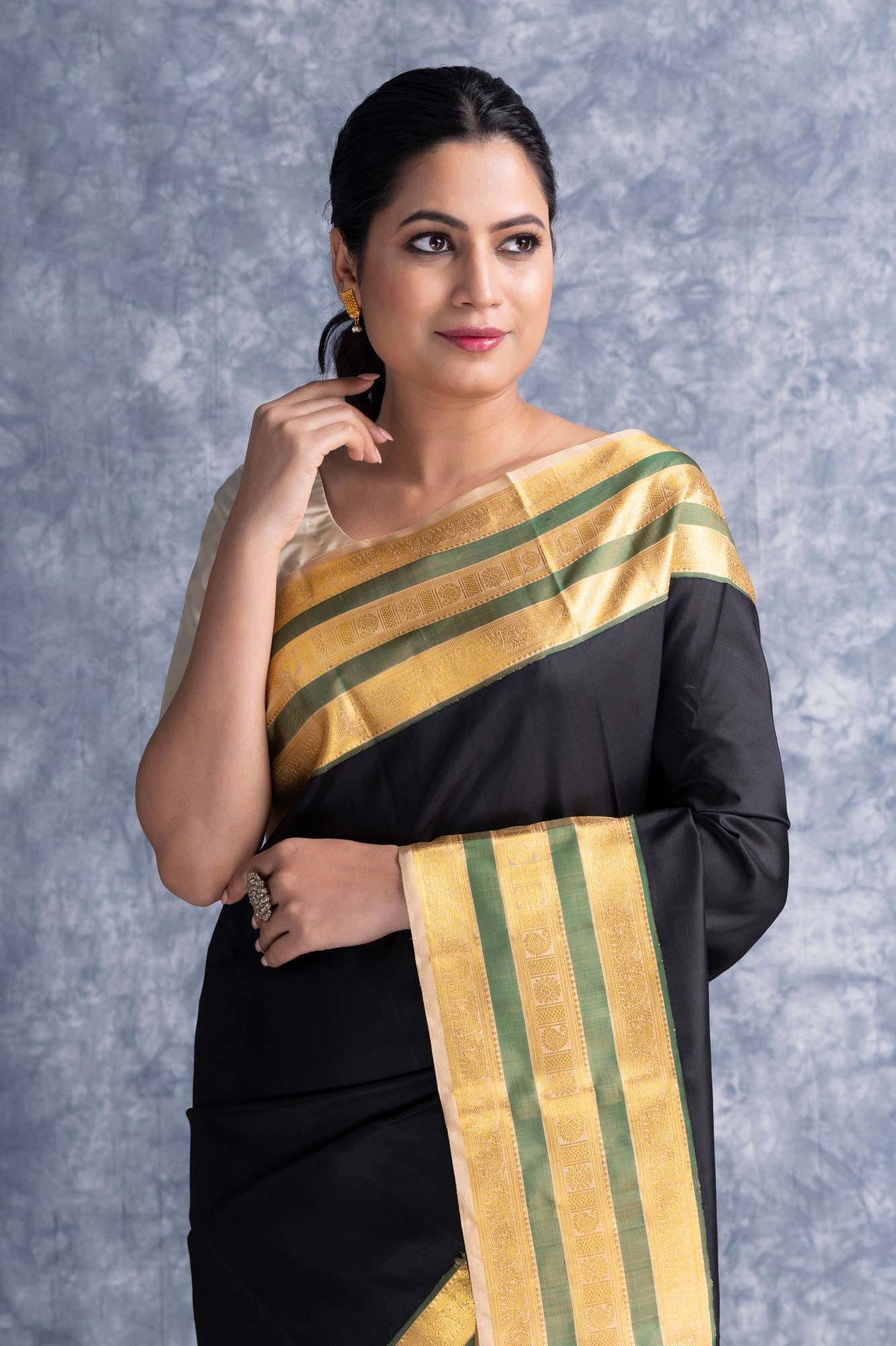 Pure Silk Pure Zari Black Kanchipuram Saree