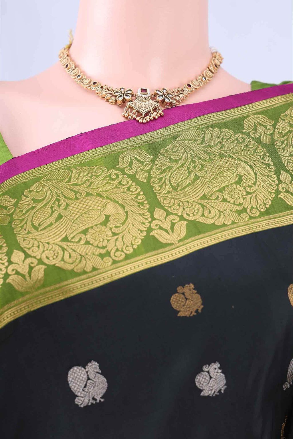 Black Dual Tone Gadwal Silk Saree