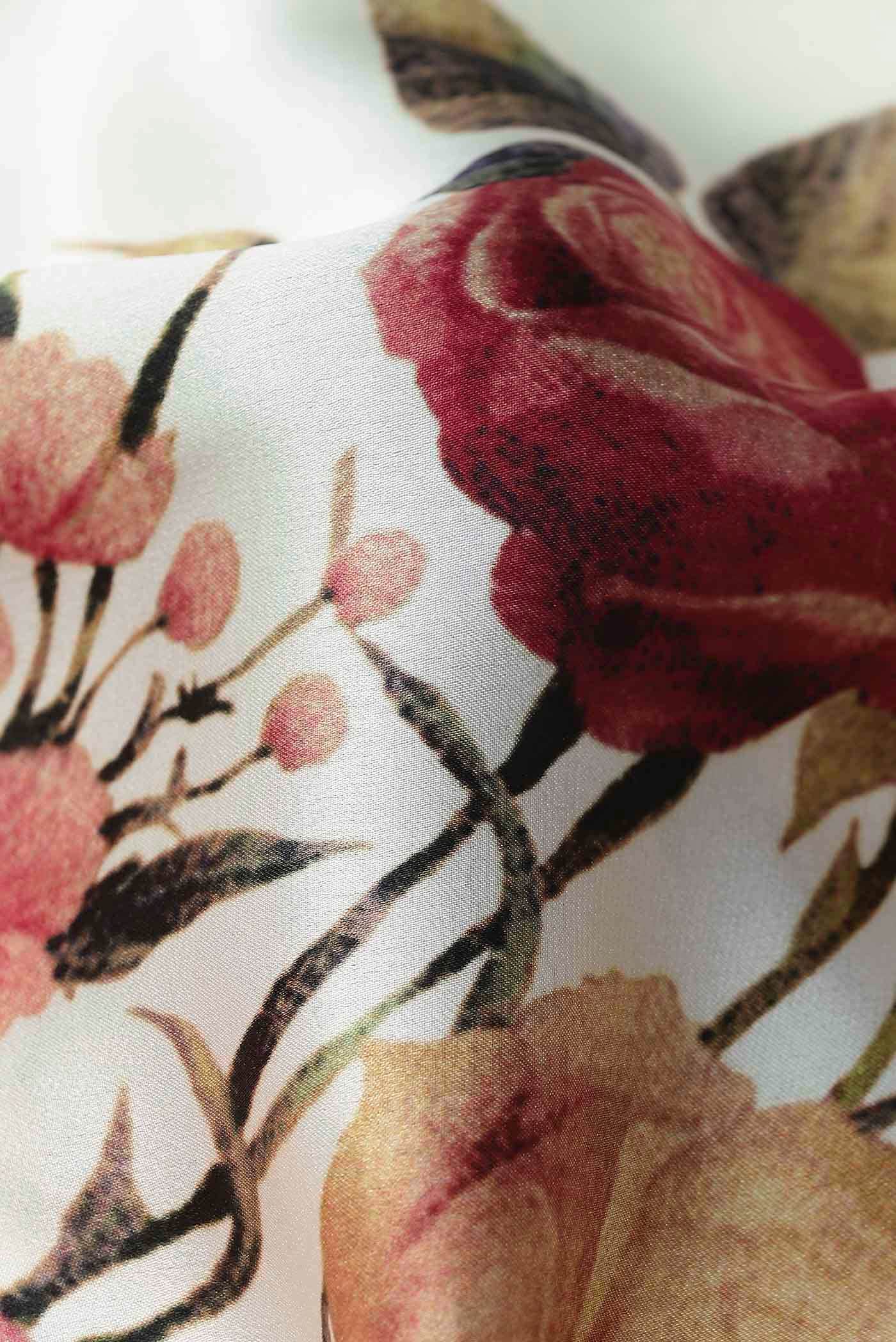 Cream Satin Crepe Saree