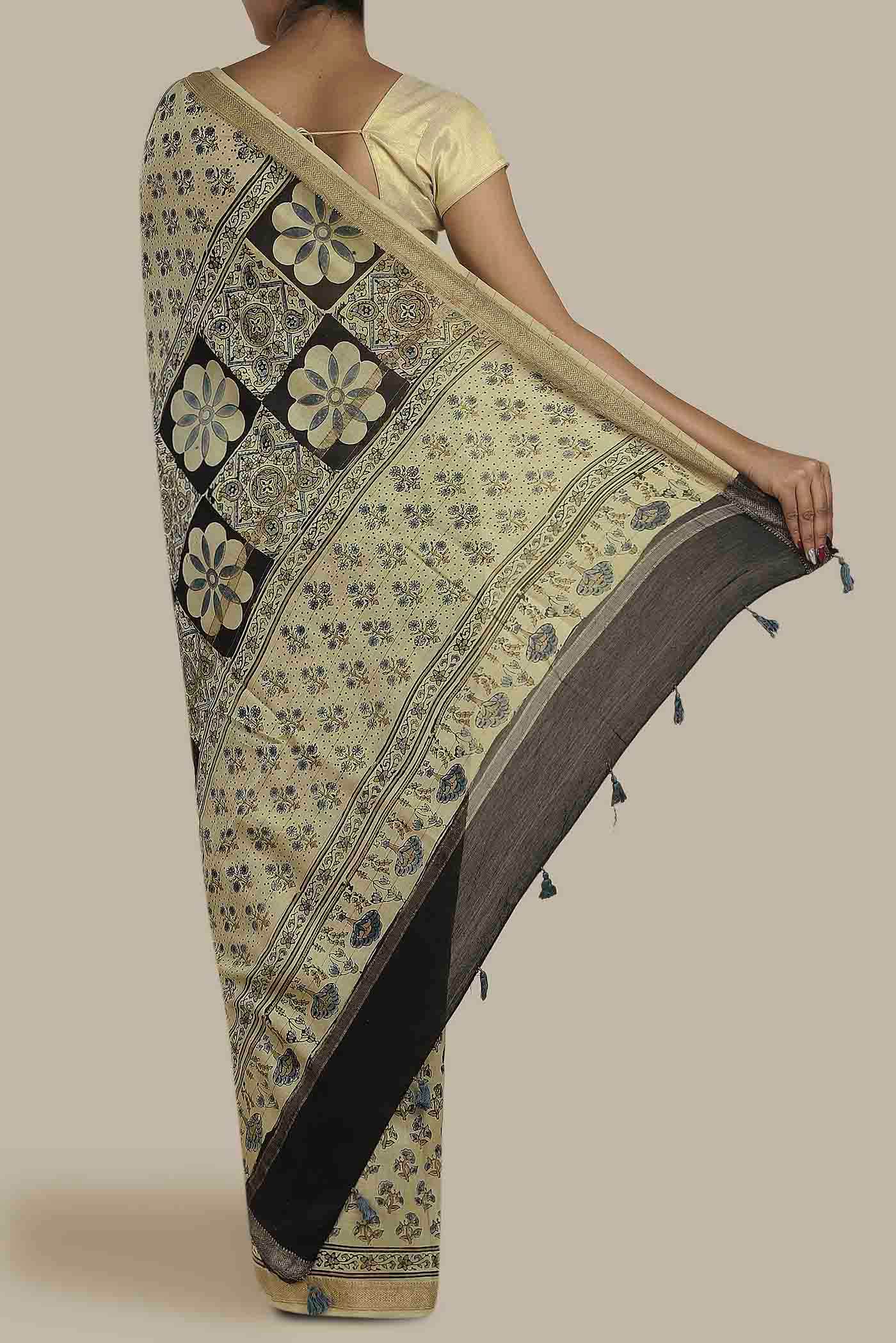 Beige Maheshwari Silk Cotton Saree