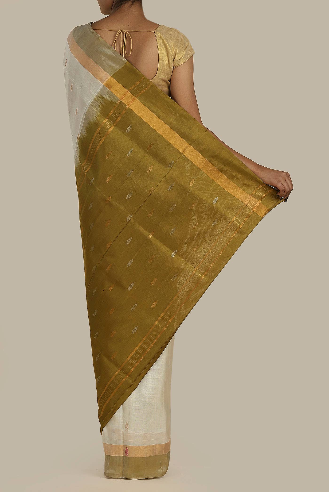 White Dual Tone Uppada Silk Saree