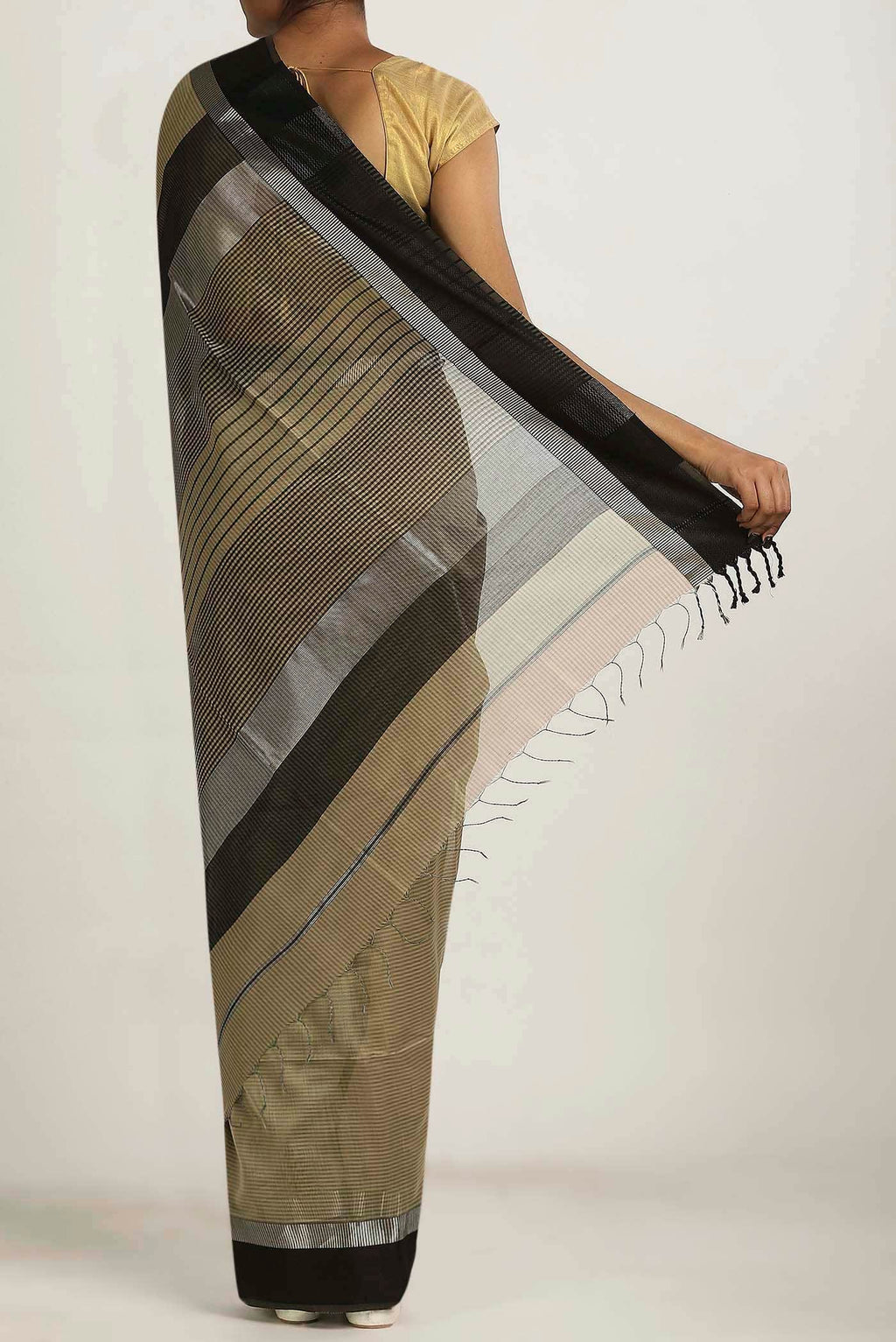 Beige Maheshwari Silk Cotton Saree