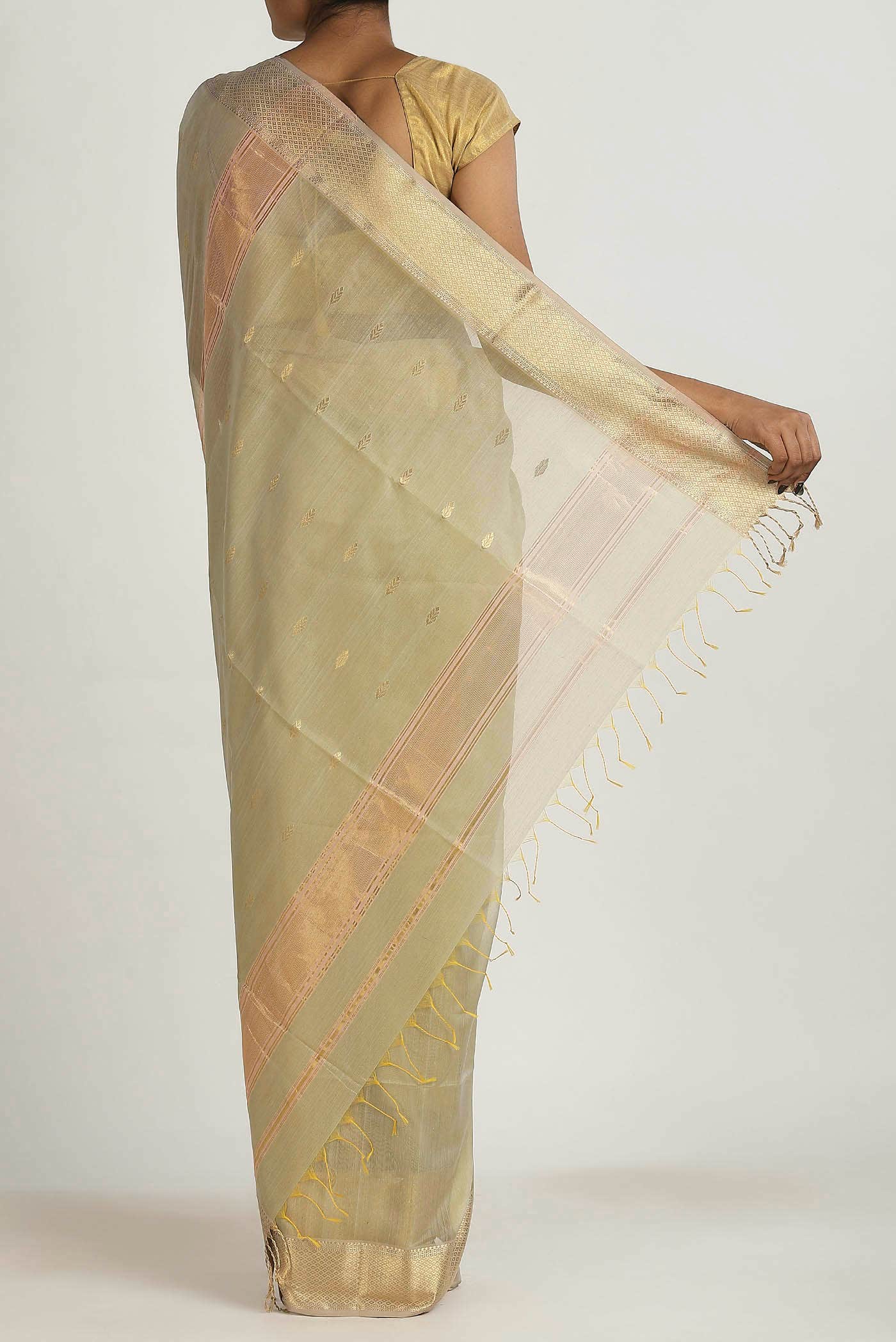 Beige Maheshwari Silk Cotton Saree