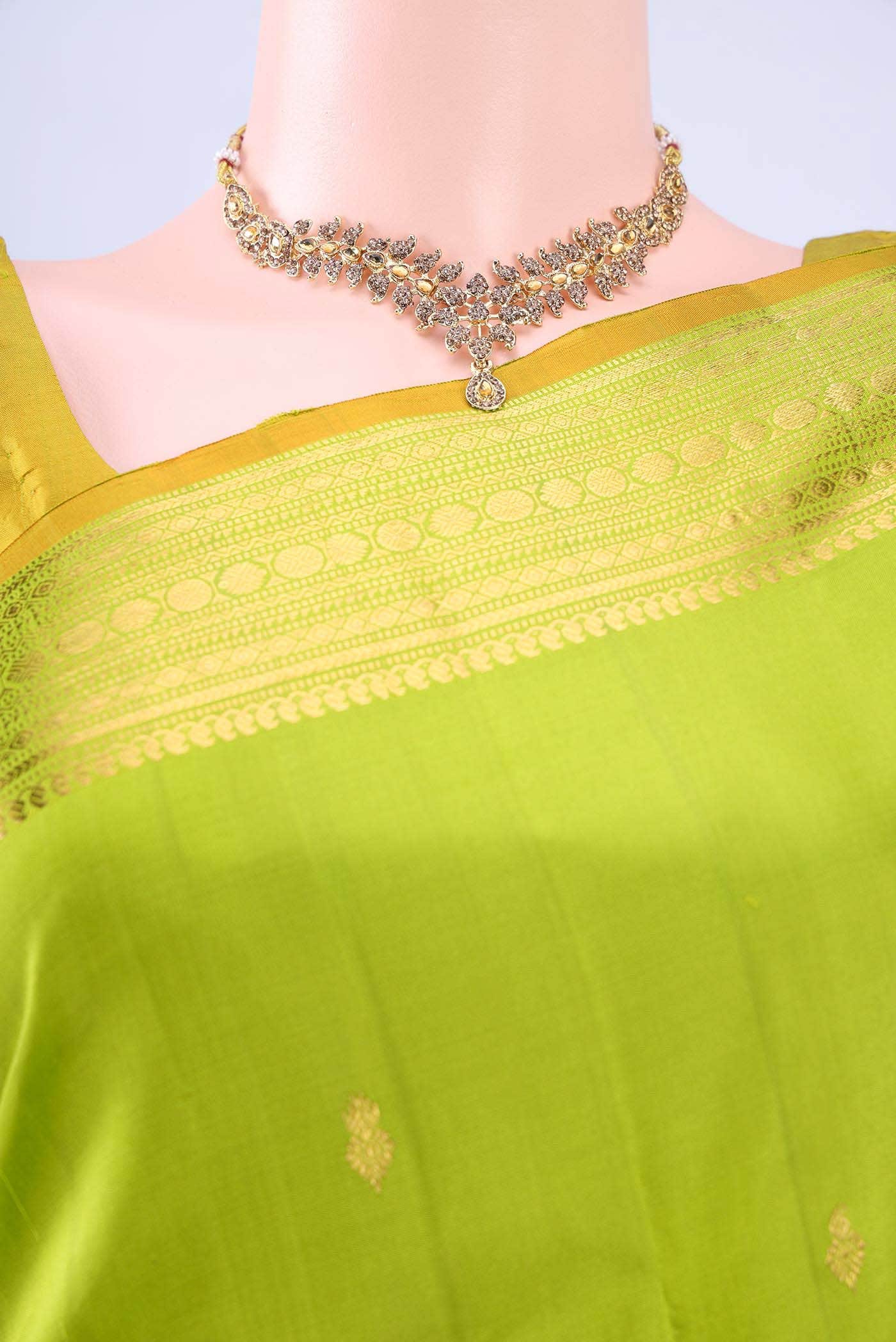 Parrot Green Kanchipuram Silk Saree