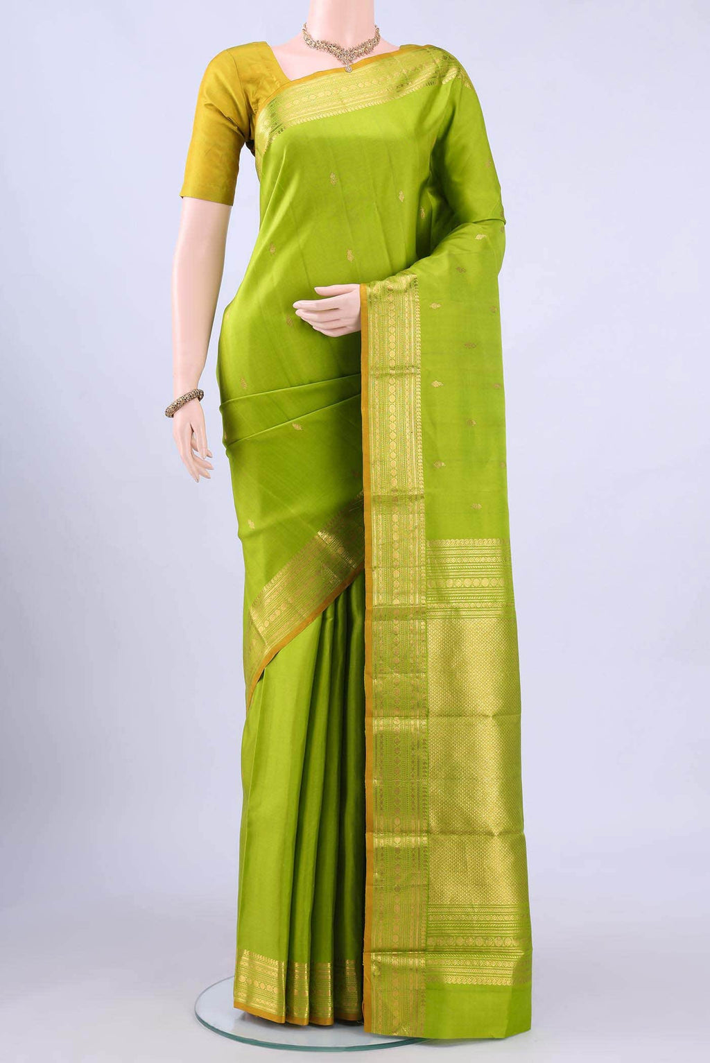 Parrot Green Kanchipuram Silk Saree