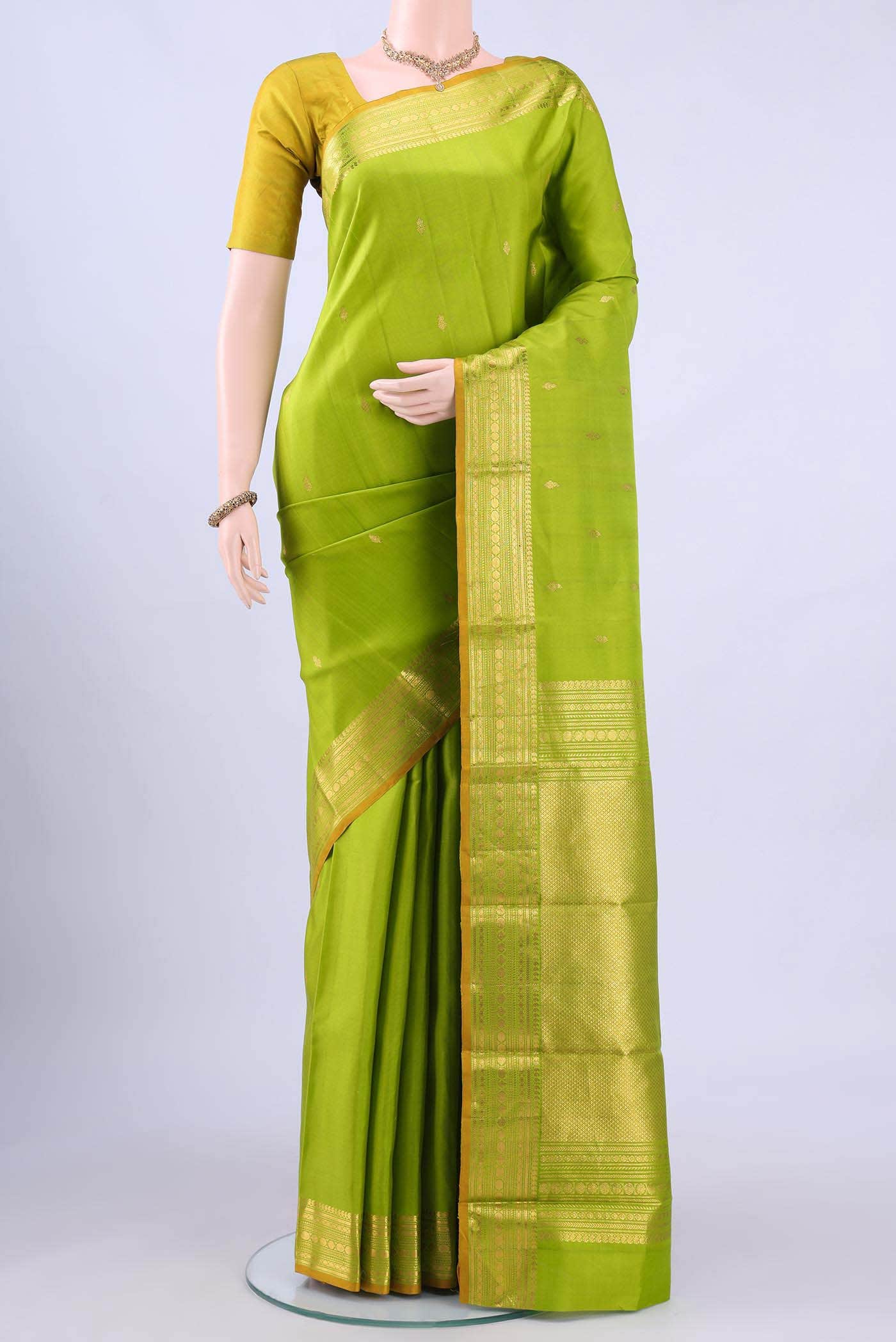 Parrot Green Kanchipuram Silk Saree