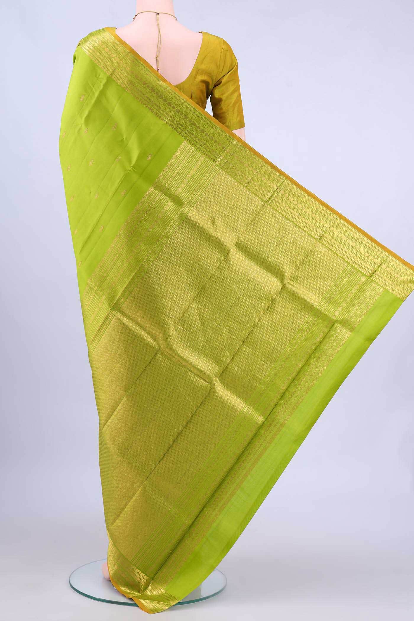 Parrot Green Kanchipuram Silk Saree