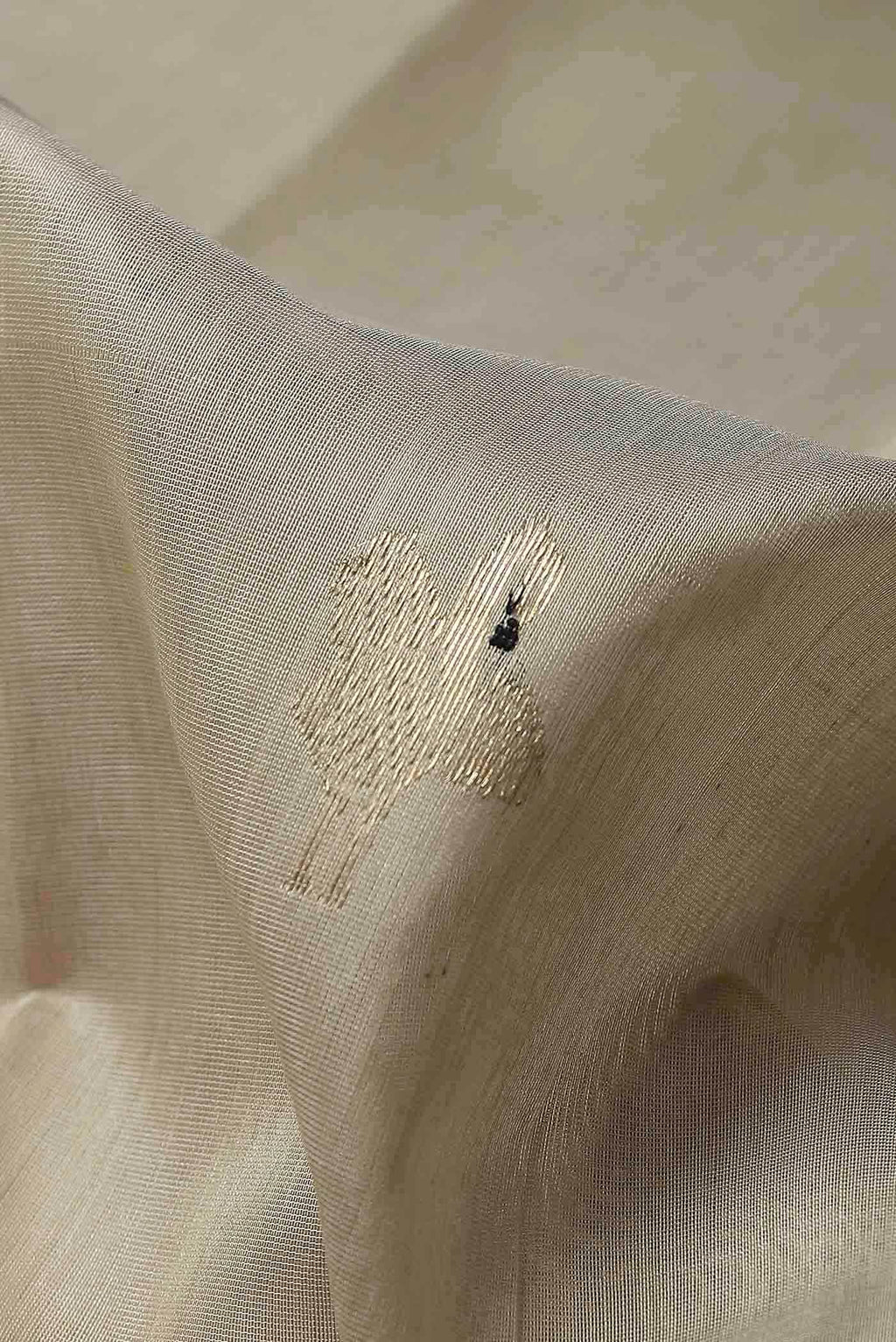 Beige Maheshwari Silk Cotton Saree