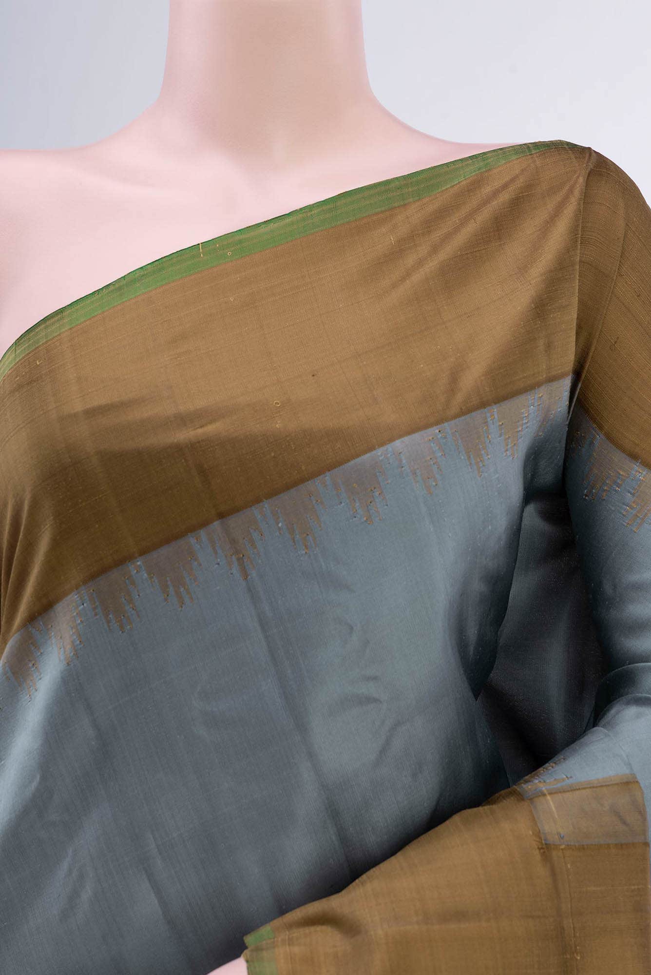 Davys Grey Gadwal Silk Saree