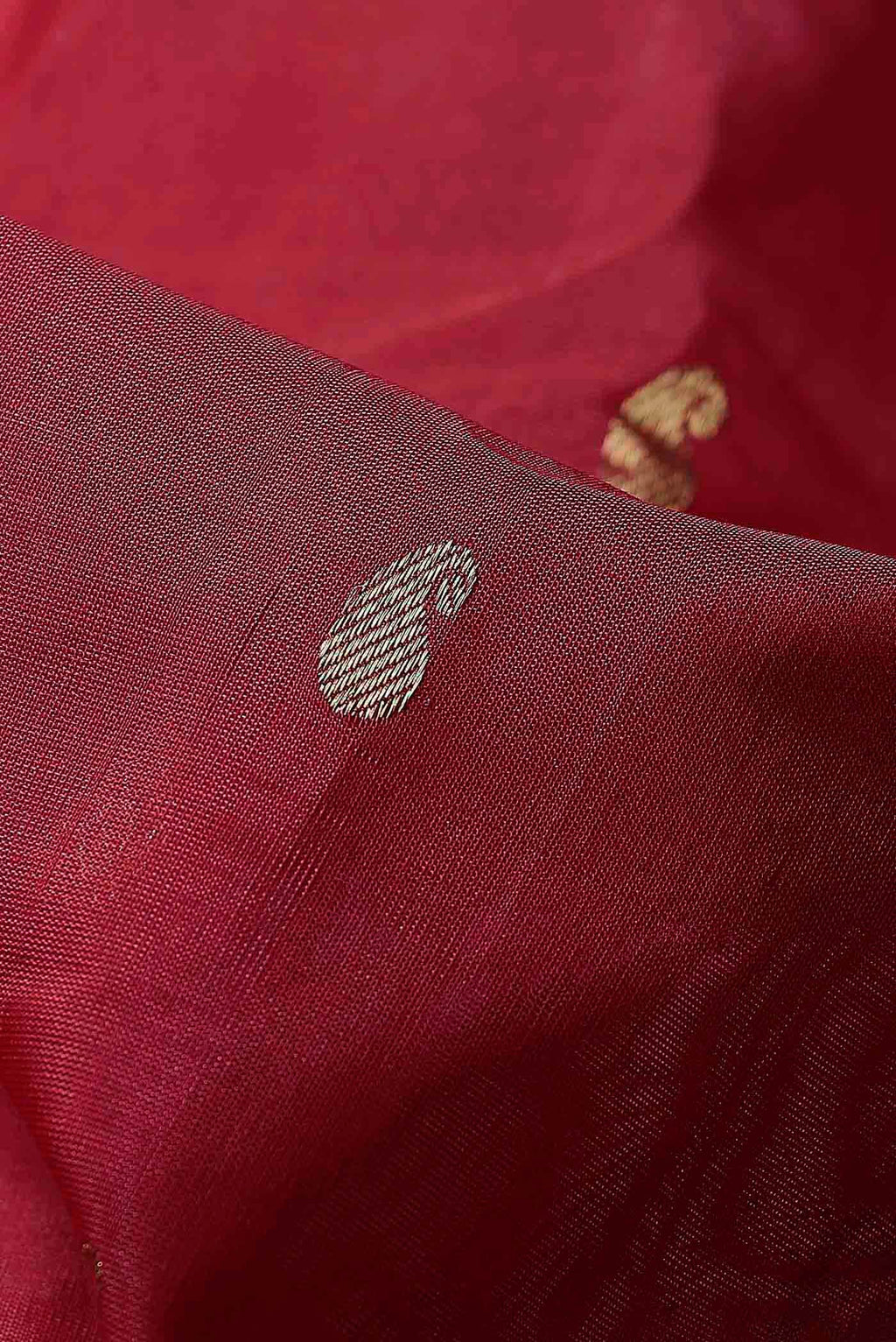 Red Gadwal cotton Saree