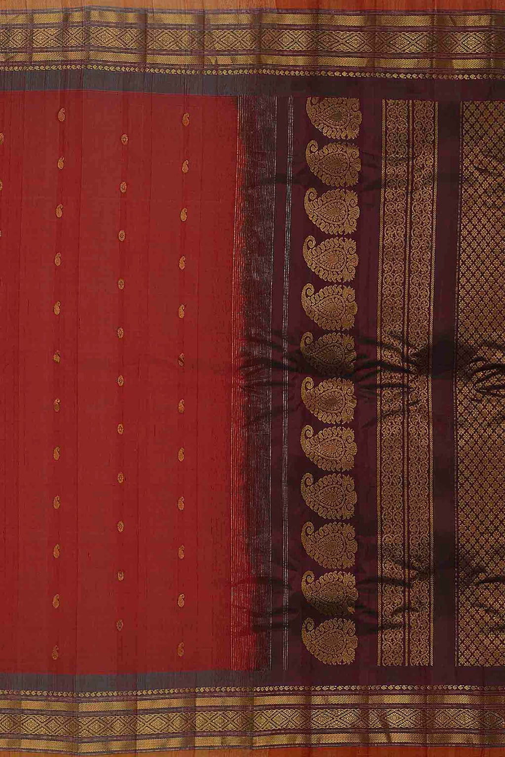 Red Gadwal cotton Saree