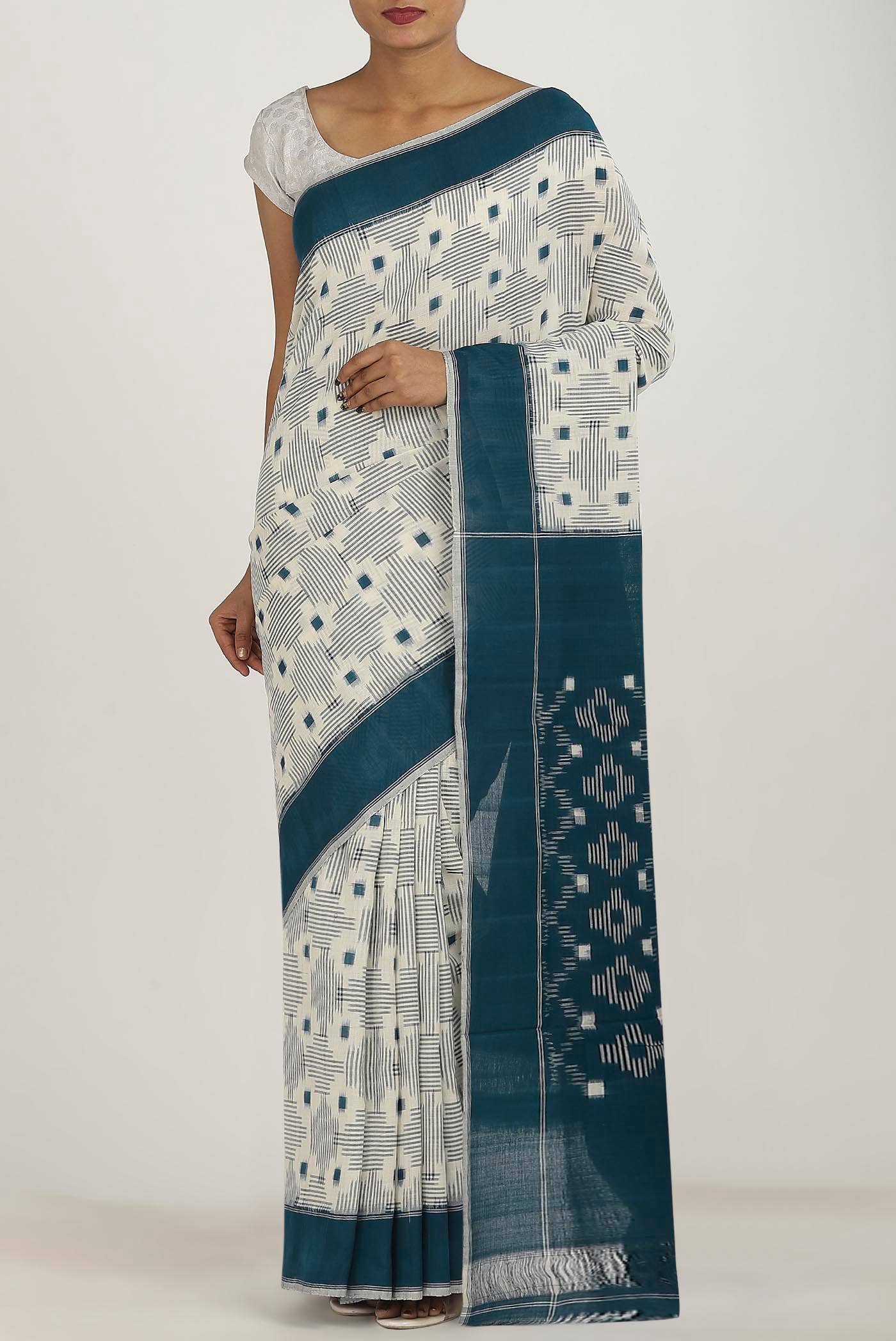 Cream Pochampally Cotton Saree