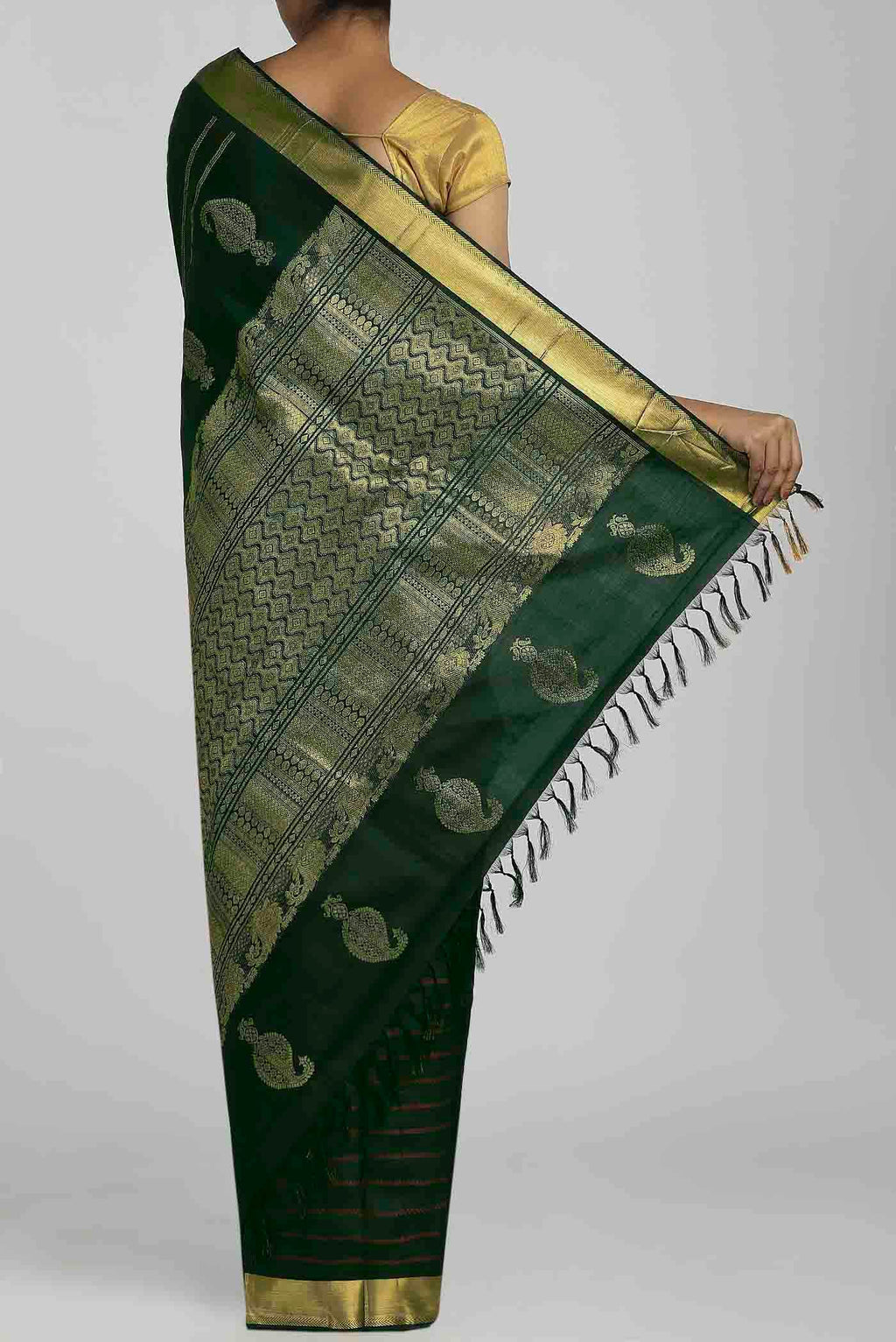 Bottle Green Kanchipuram Silk Saree