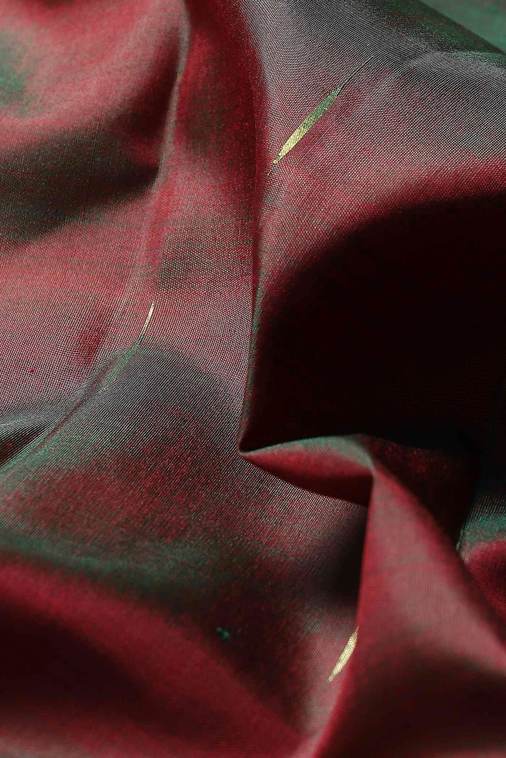 Pure Silk Pure Zari Green with Red Dual Tone Kanchipuram Saree