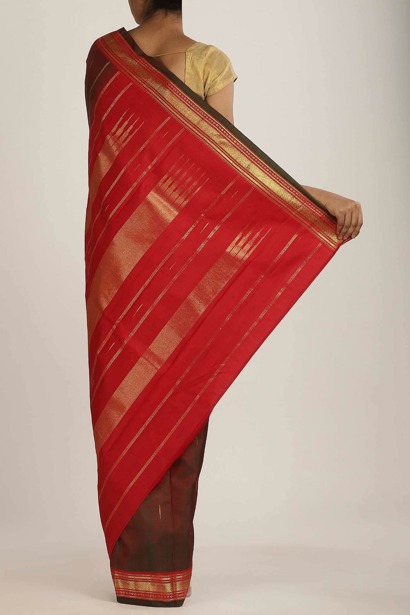 Pure Silk Pure Zari Green with Red Dual Tone Kanchipuram Saree