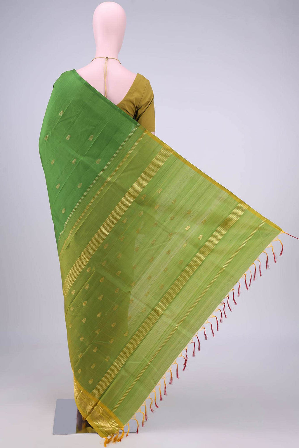 Parrot Green Kanchipuram Silk Saree