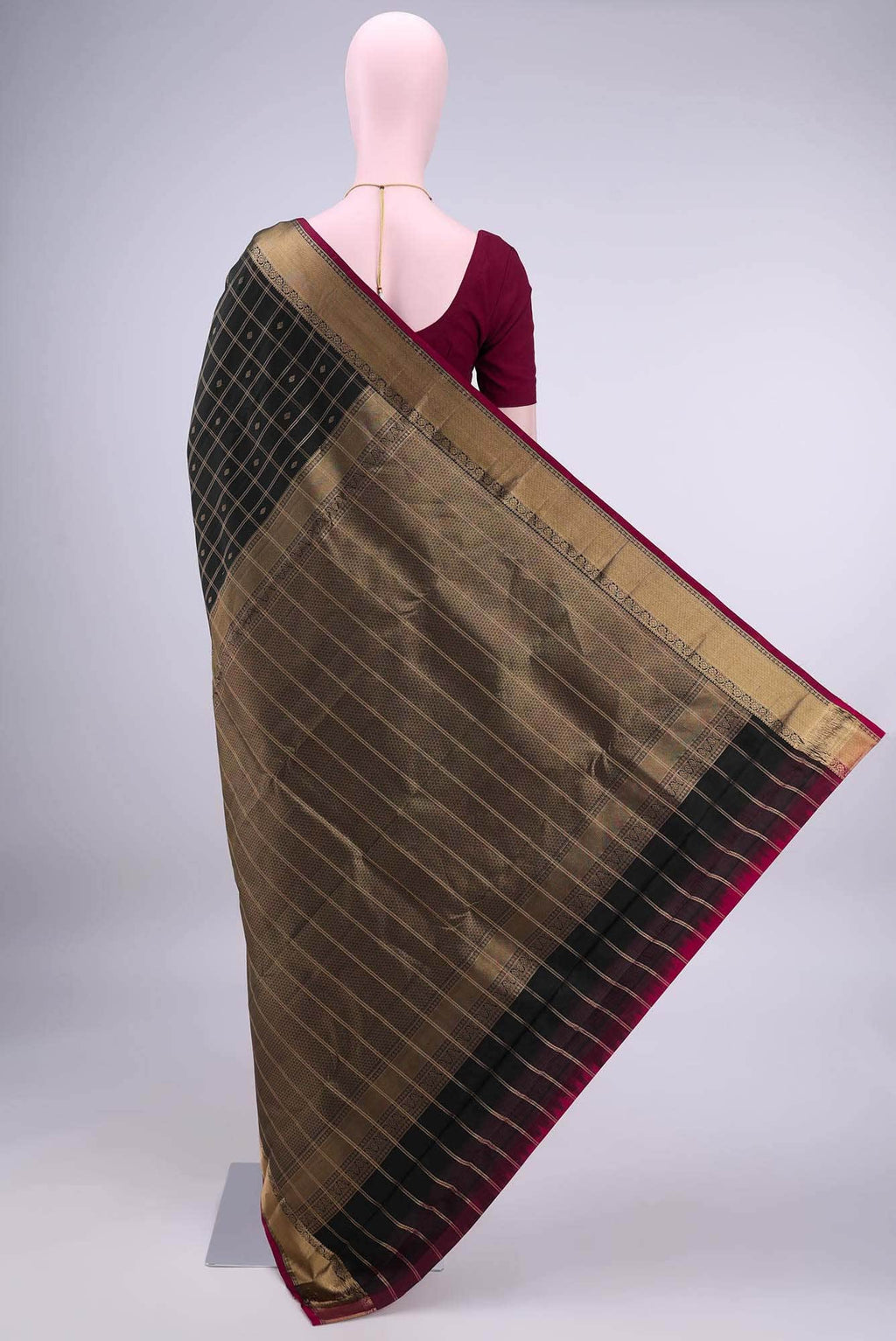 Black Dual Tone Nangavalli Silk [ Salem ] Saree
