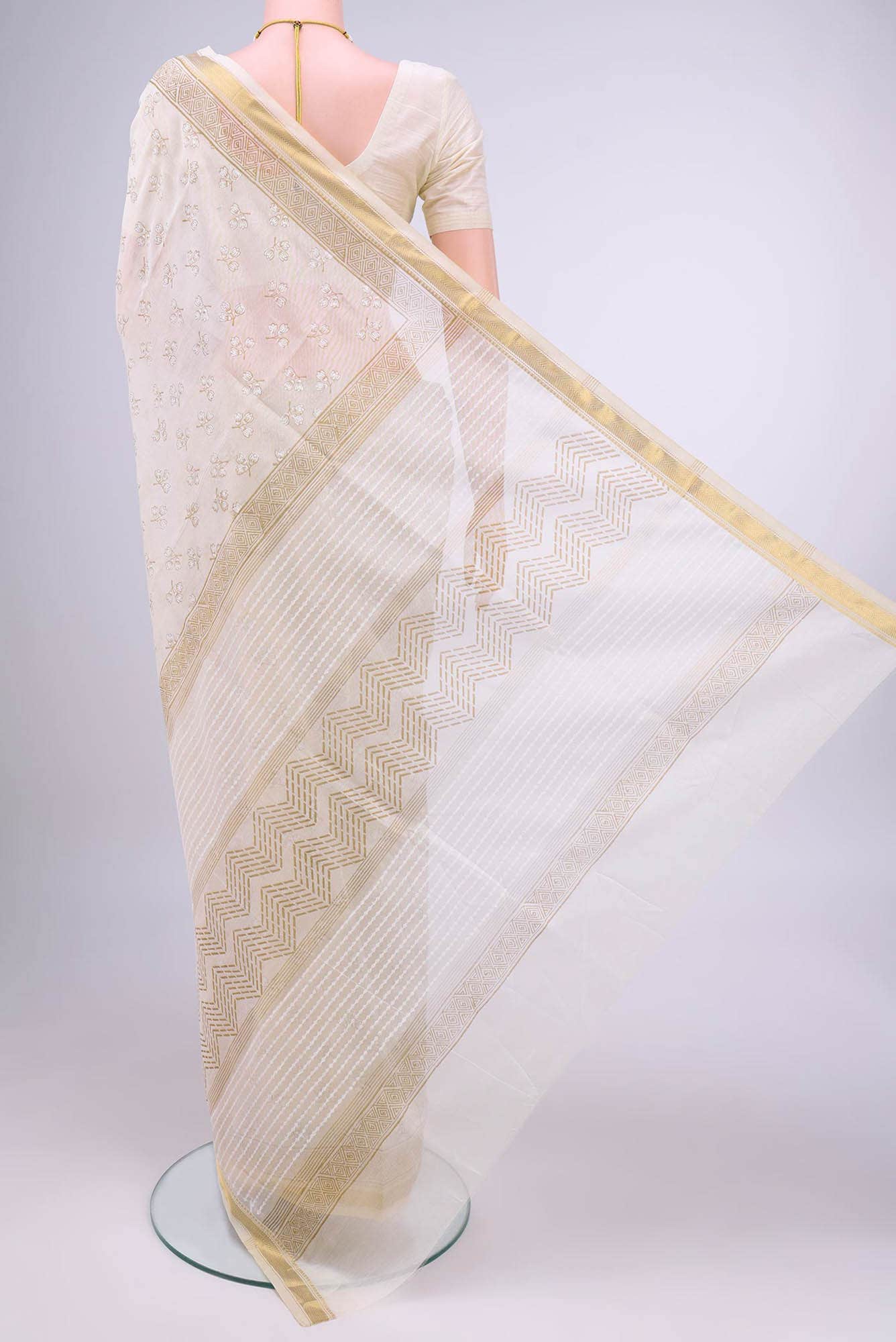 Off White Dual Tone Maheshwari Silk Saree