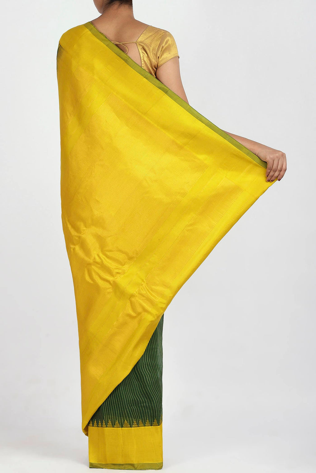 Green Gadwal Silk Cotton Saree