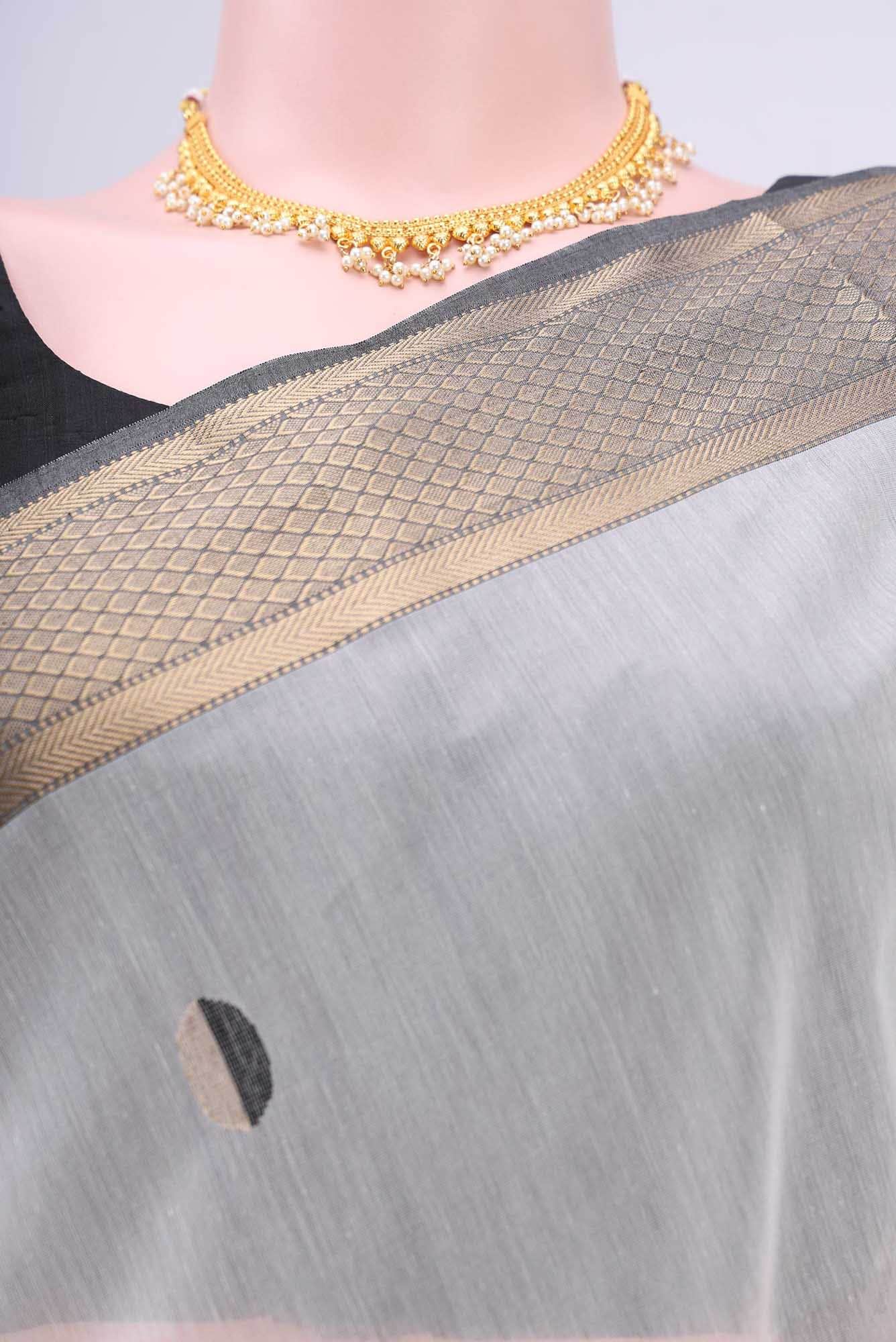 White Dual Tone Maheshwari Silk Cotton Saree