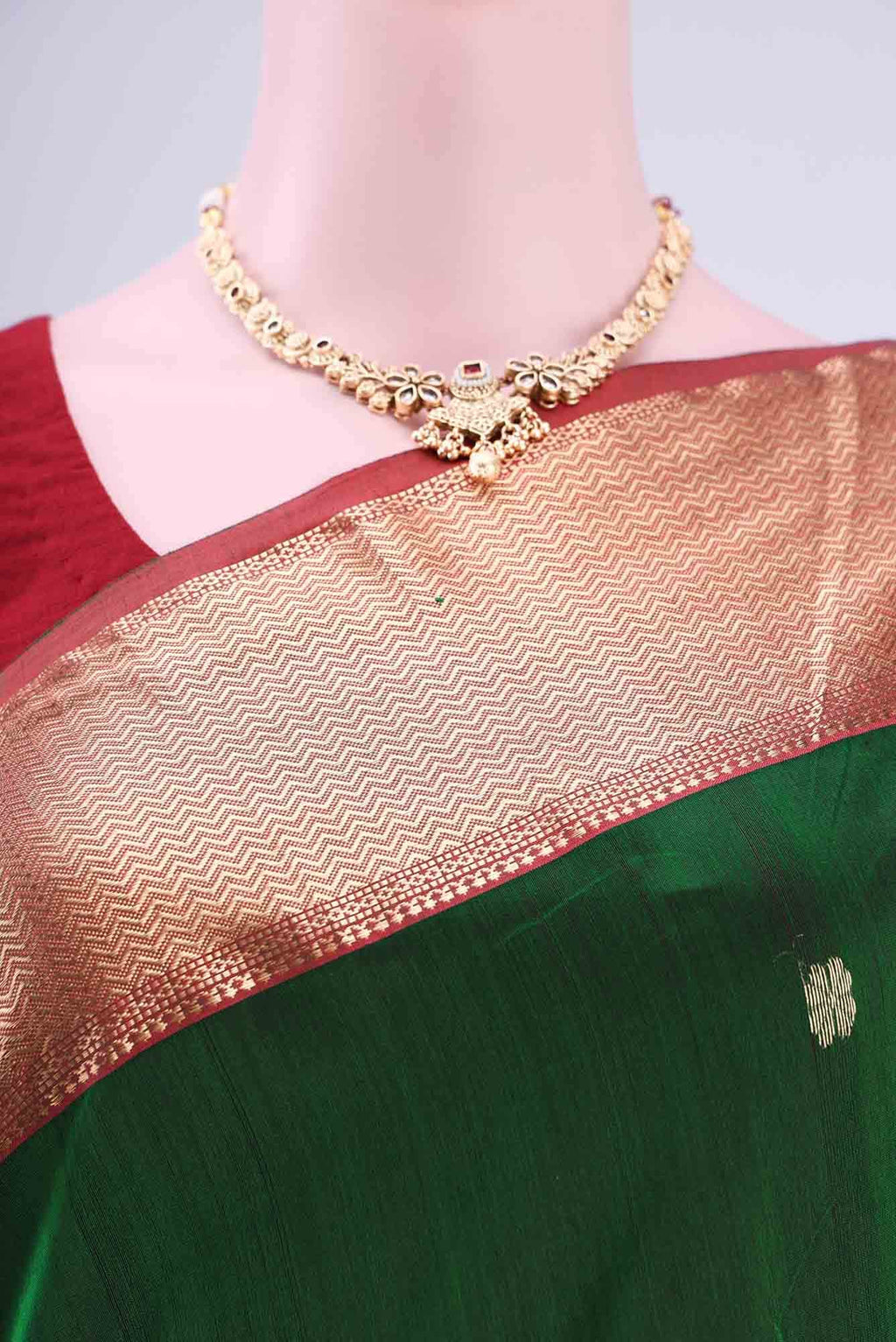 Bottle Green Maheshwari Silk Saree