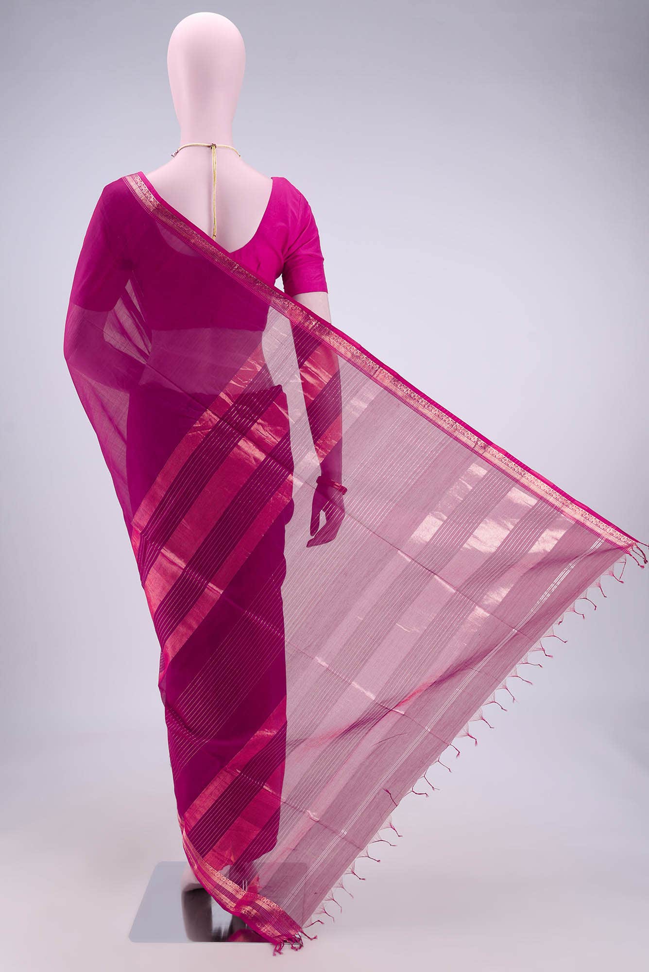 Magenta Maheshwari Silk Saree
