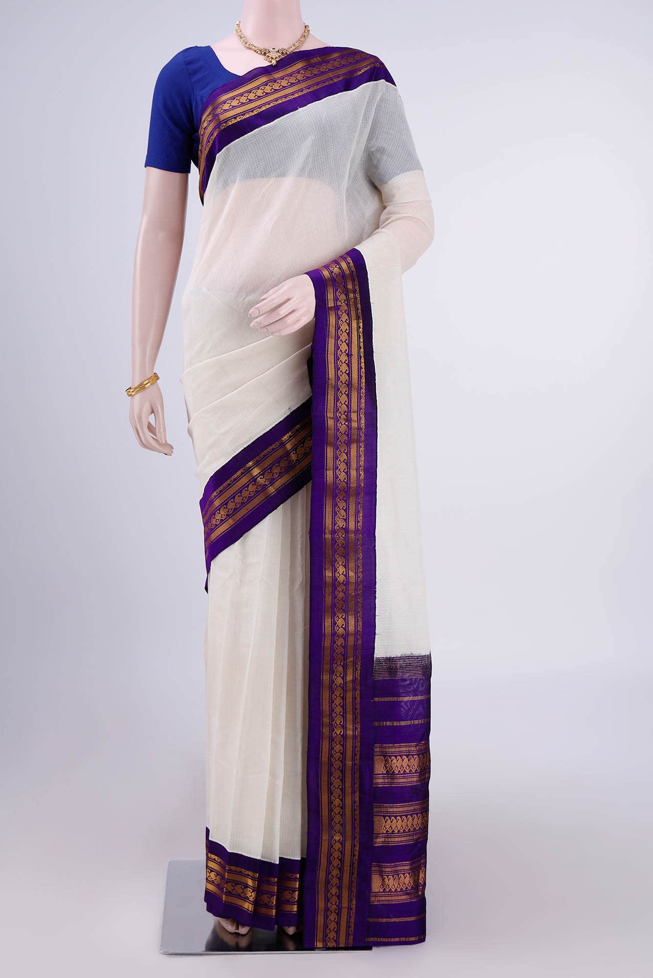 Off White Gadwal Silk Saree