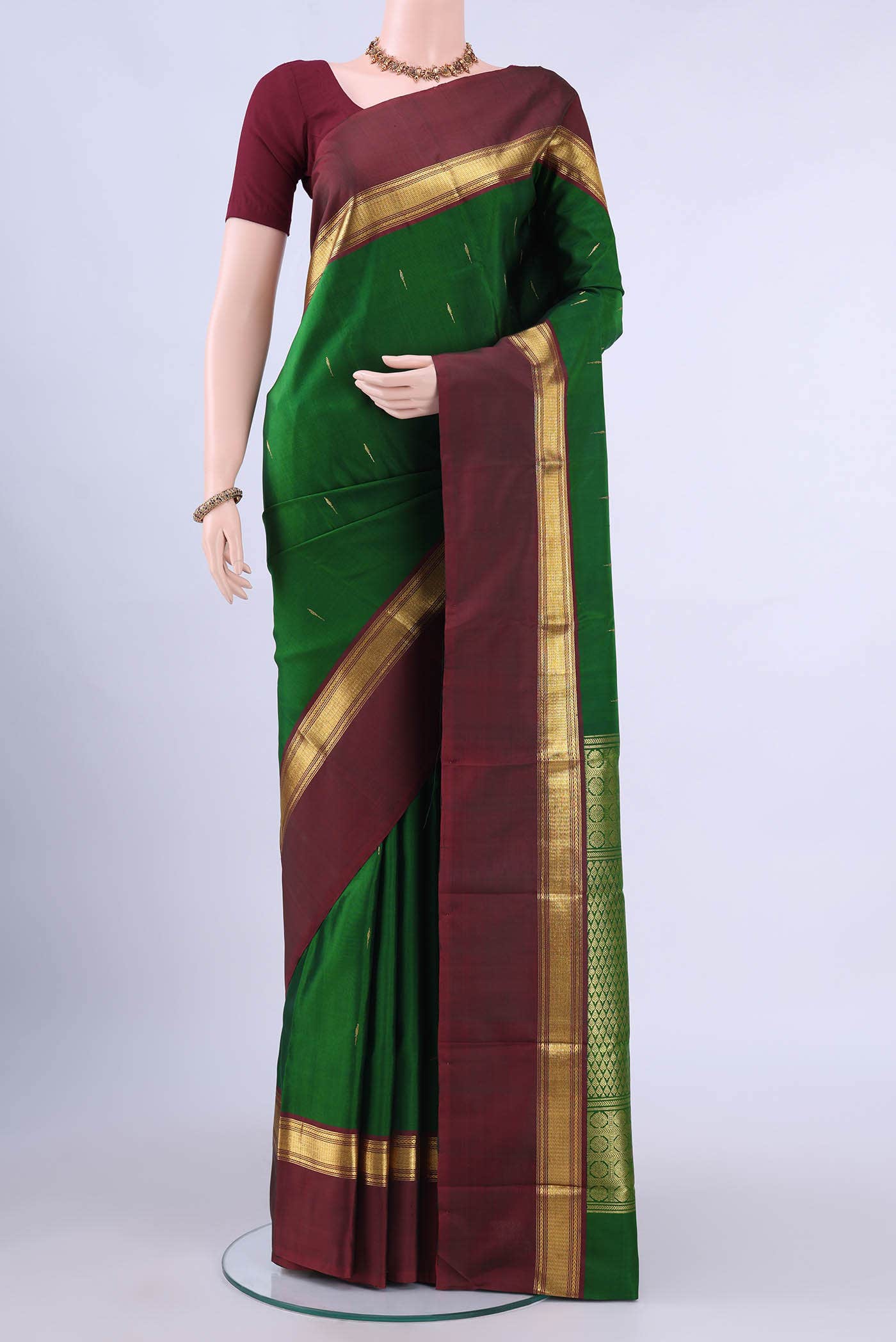 Green Dual Tone Kanchipuram Silk Saree