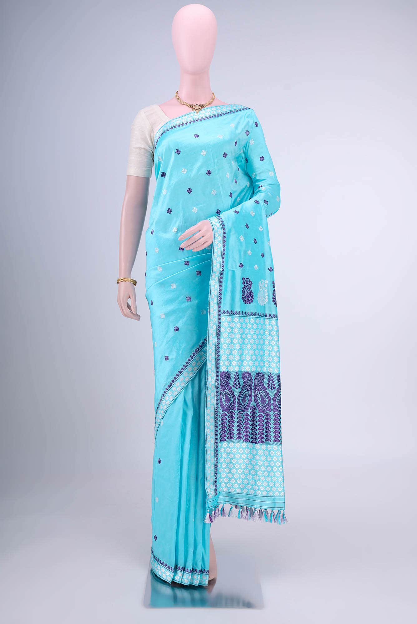 short color Dual Tone Assam Silk Saree