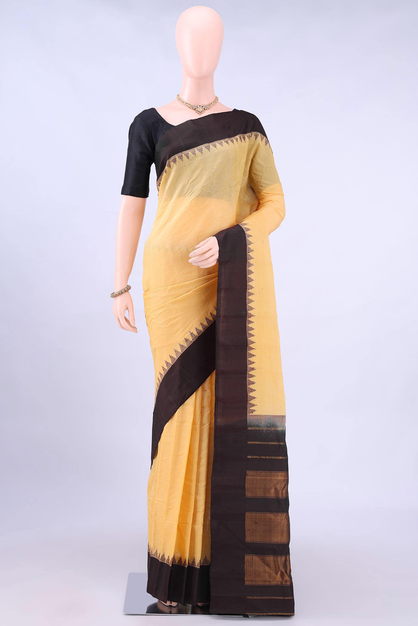 Cream Gadwal cotton Saree