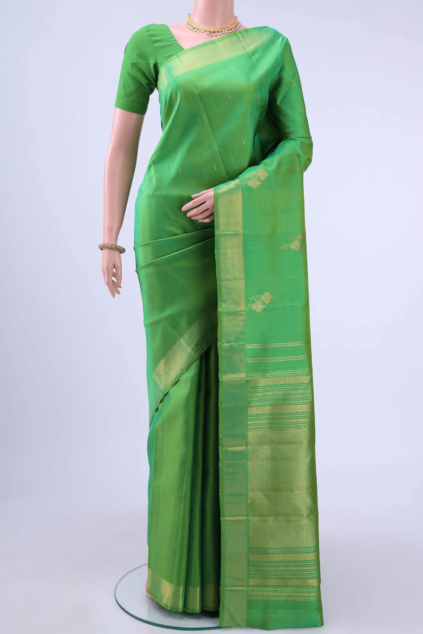 Parrot Green Kanchipuram Silk Saree