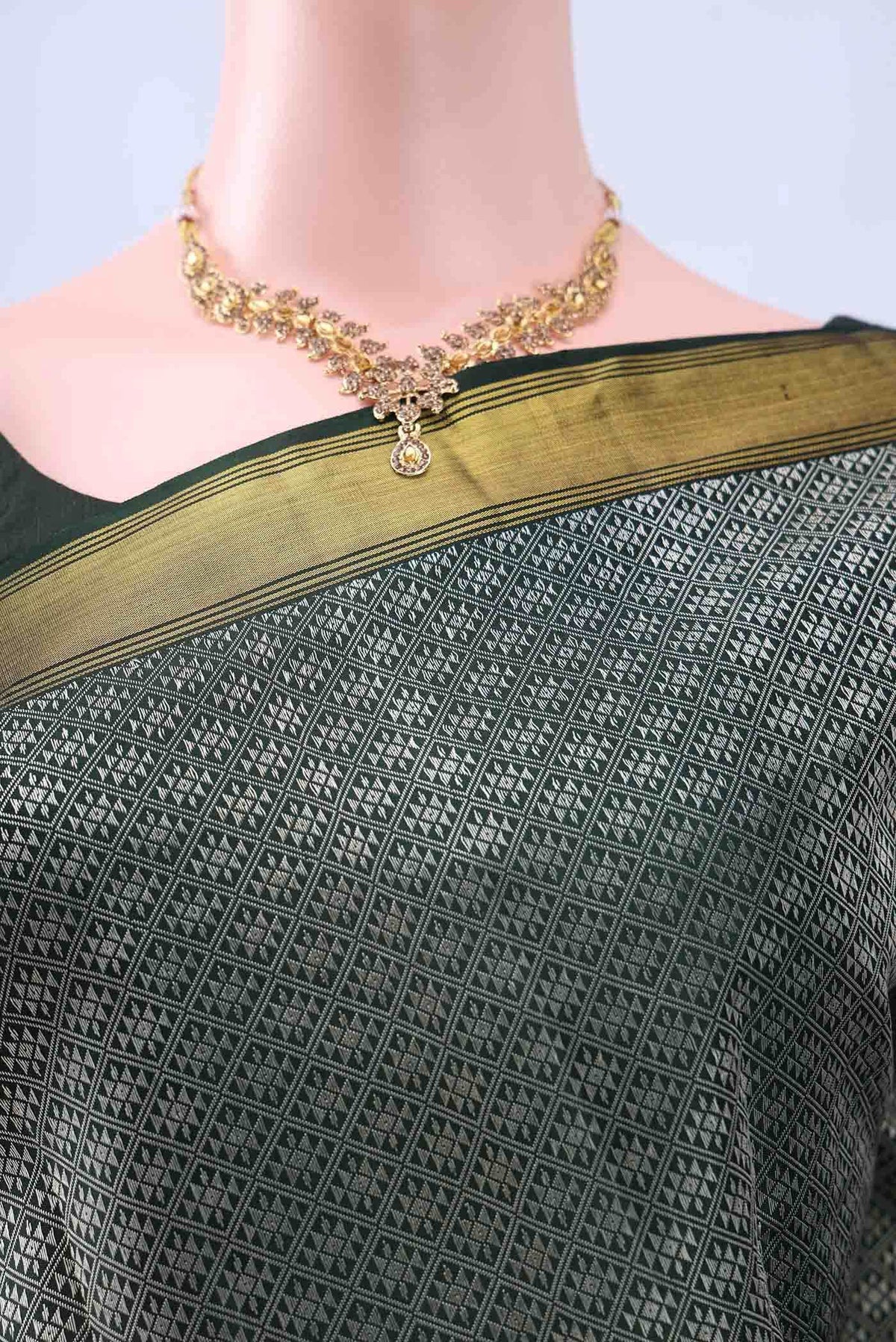 Pure Silk Bottle Green Kanjivaram Saree