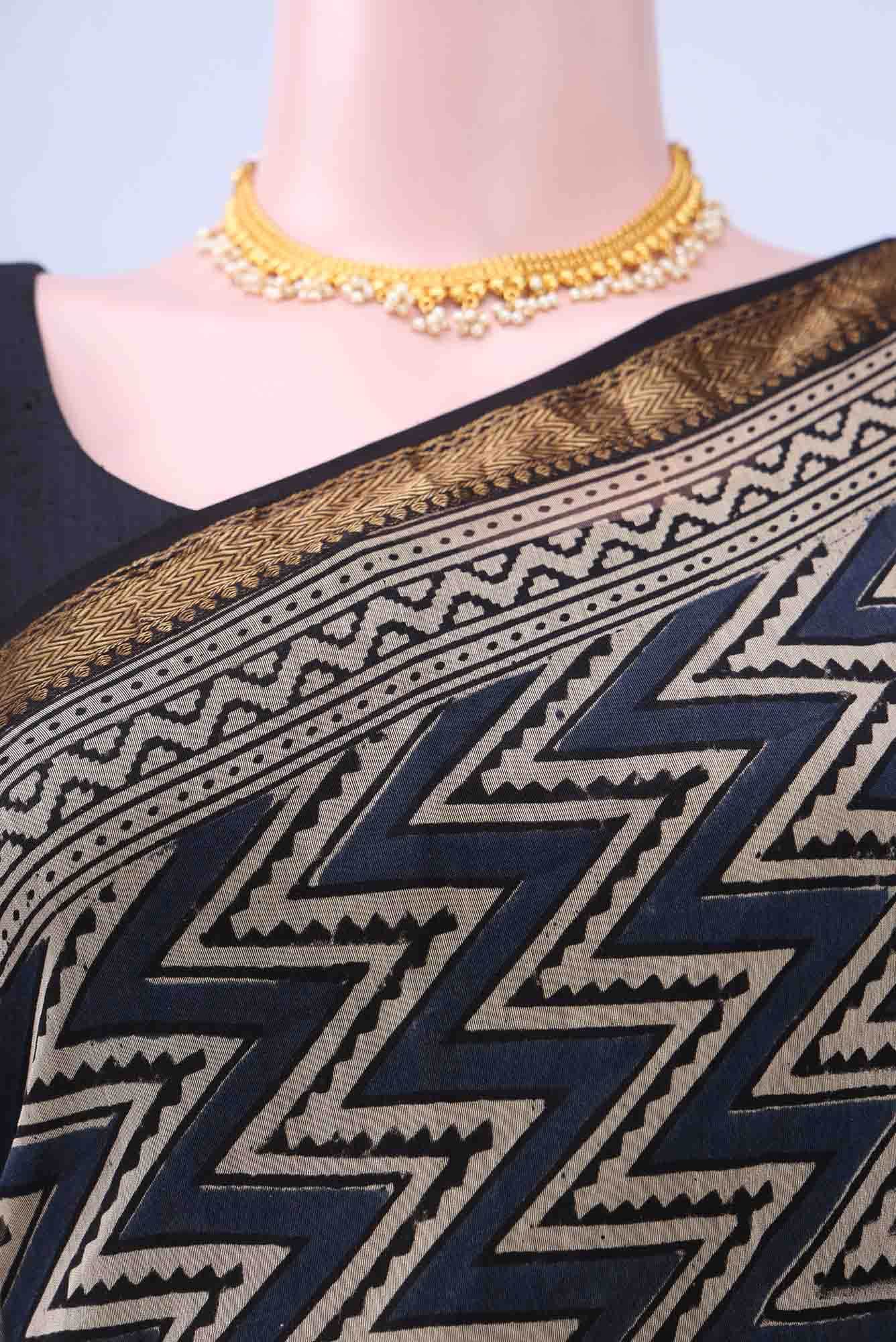 Navy Blue Maheshwari Silk Cotton Saree
