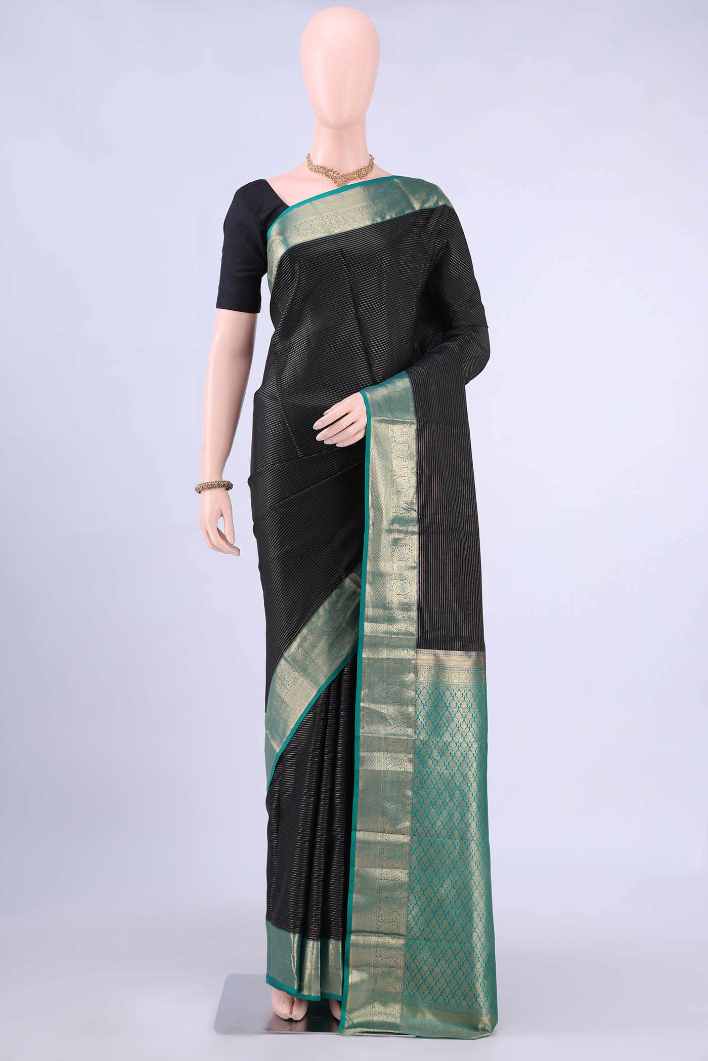 Black Dual Tone Nangavalli Silk [ Salem ] Saree