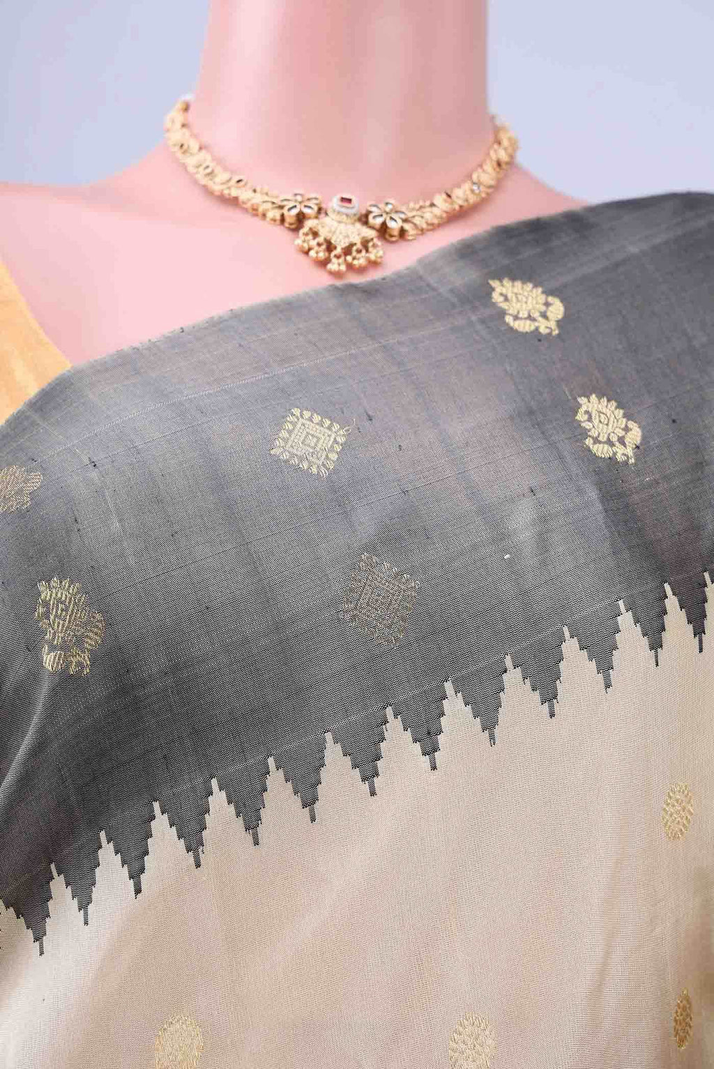 Beige Gadwal Silk Cotton Saree
