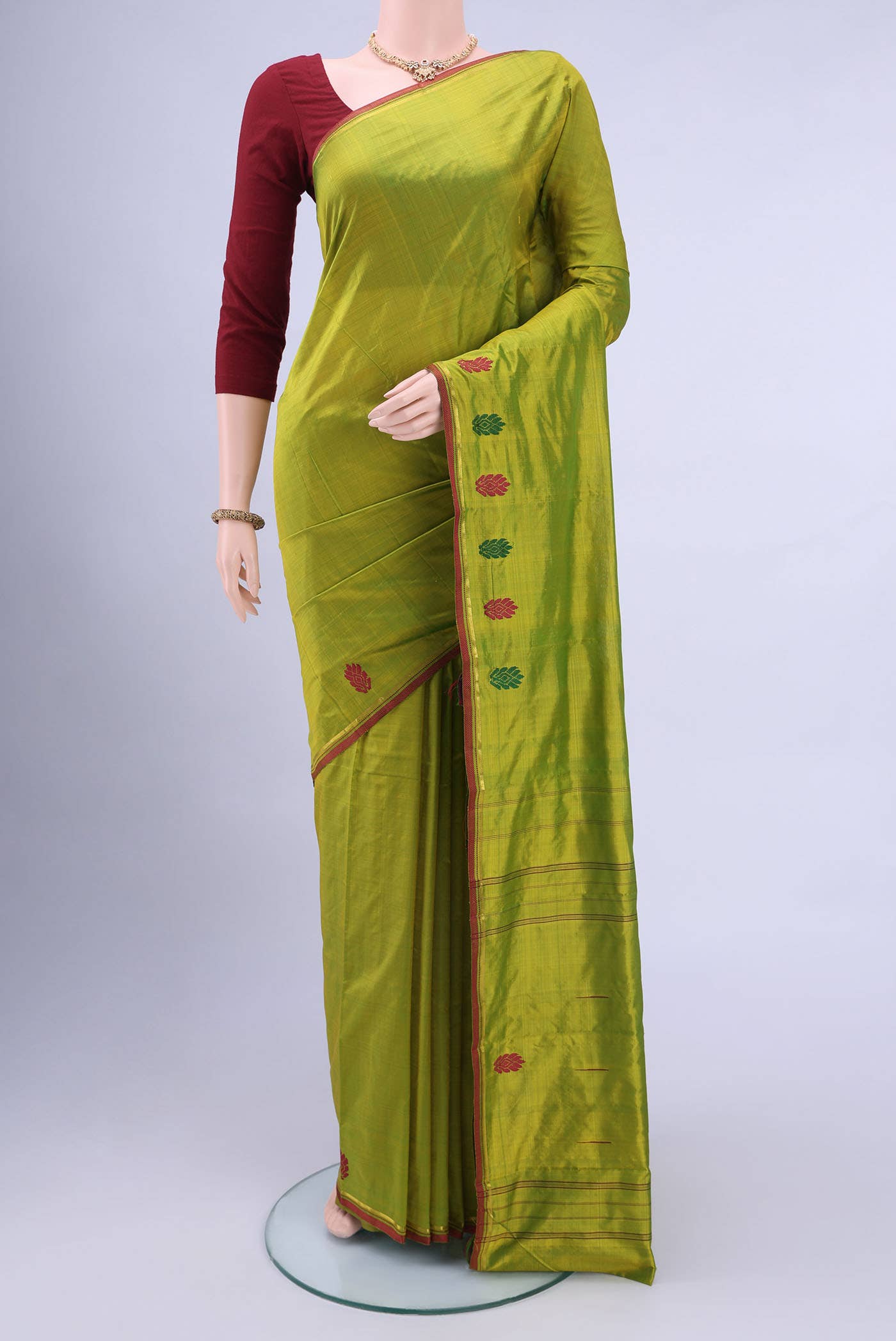 Parrot Green Kanchipuram Silk Saree