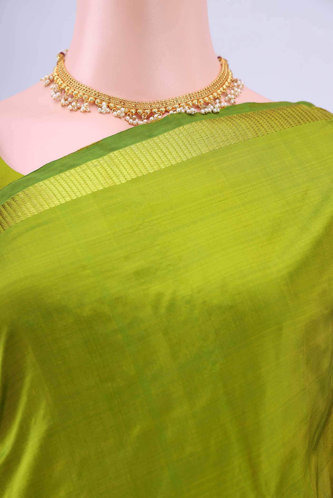 Mehandi Green Dual Tone Kanchipuram Silk Saree