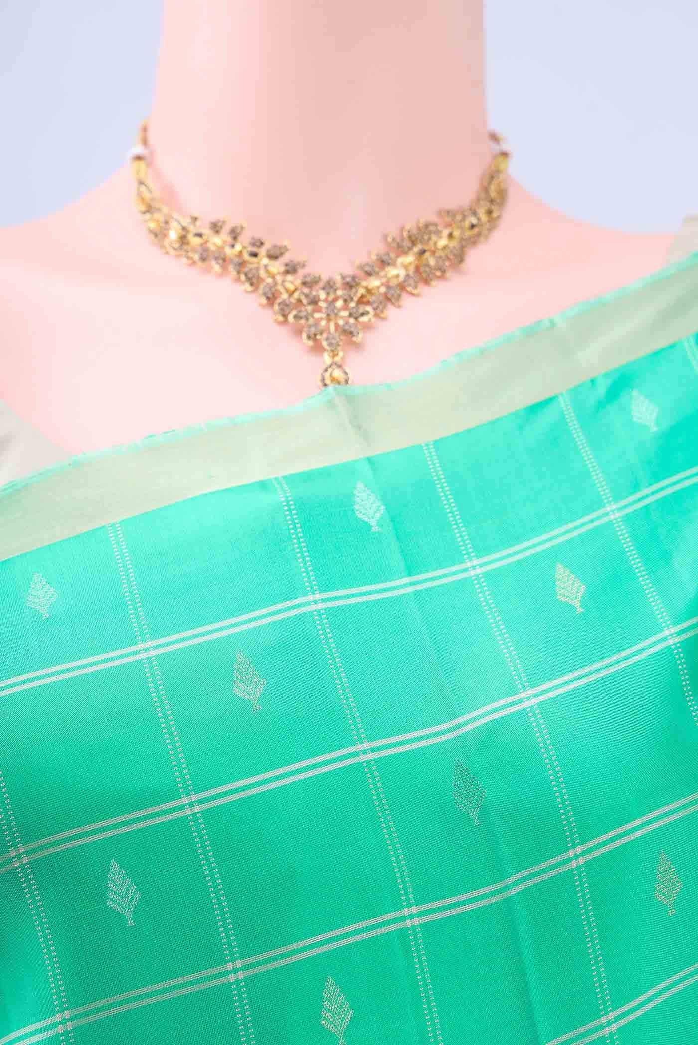 no Dual Tone Soft Silk Saree