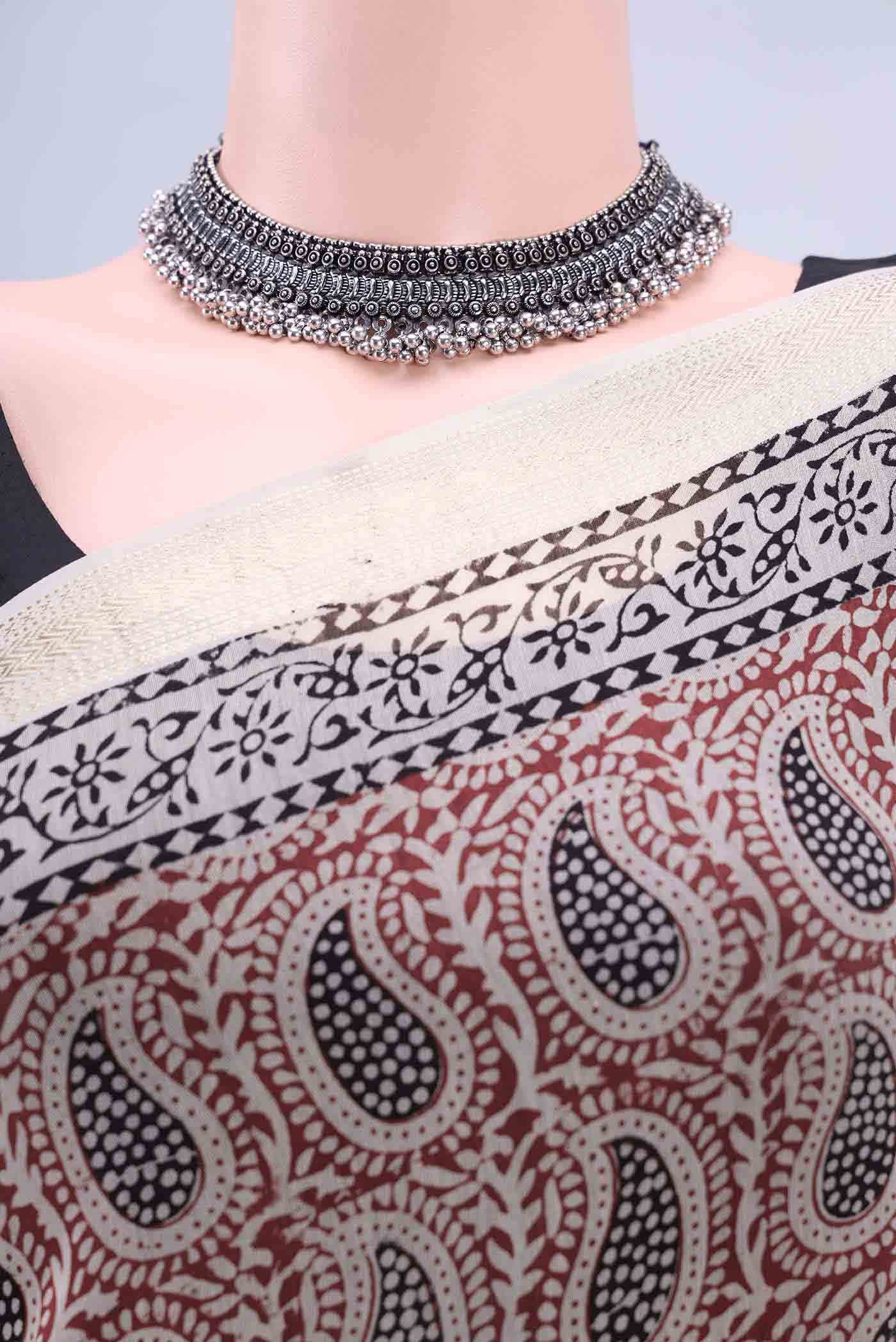 Beige Maheshwari Silk Saree