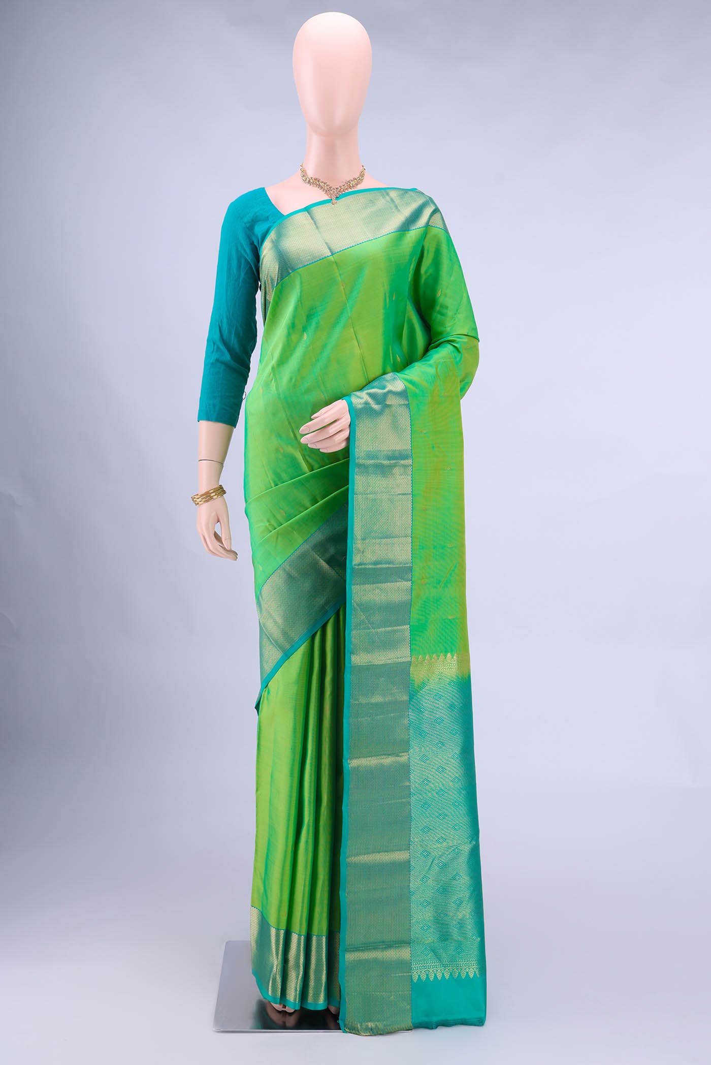 Parrot Green Kanchipuram Saree