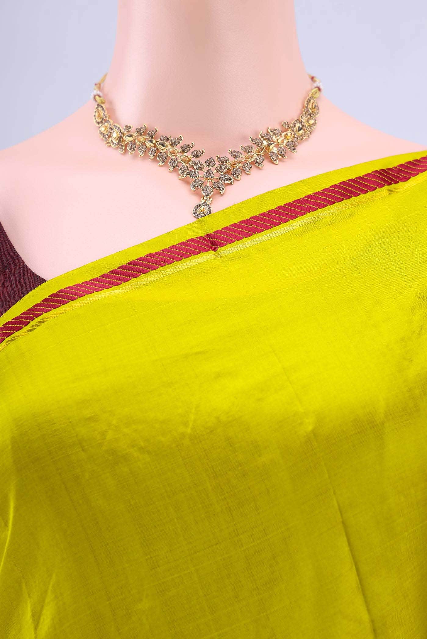 Parrot Green Kanchipuram Silk Saree