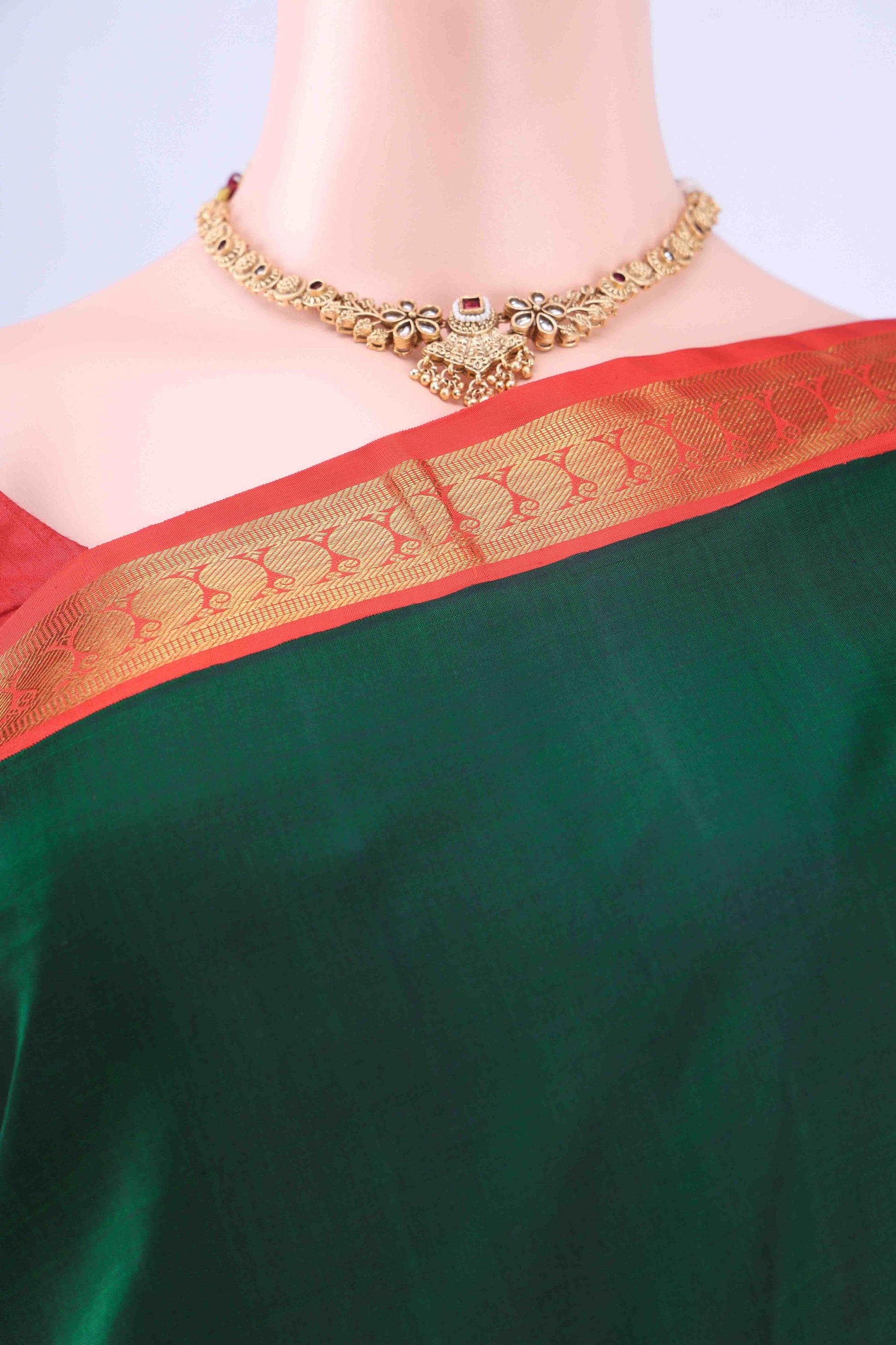 Bottle Green Dual Tone Kanchipuram Silk Saree