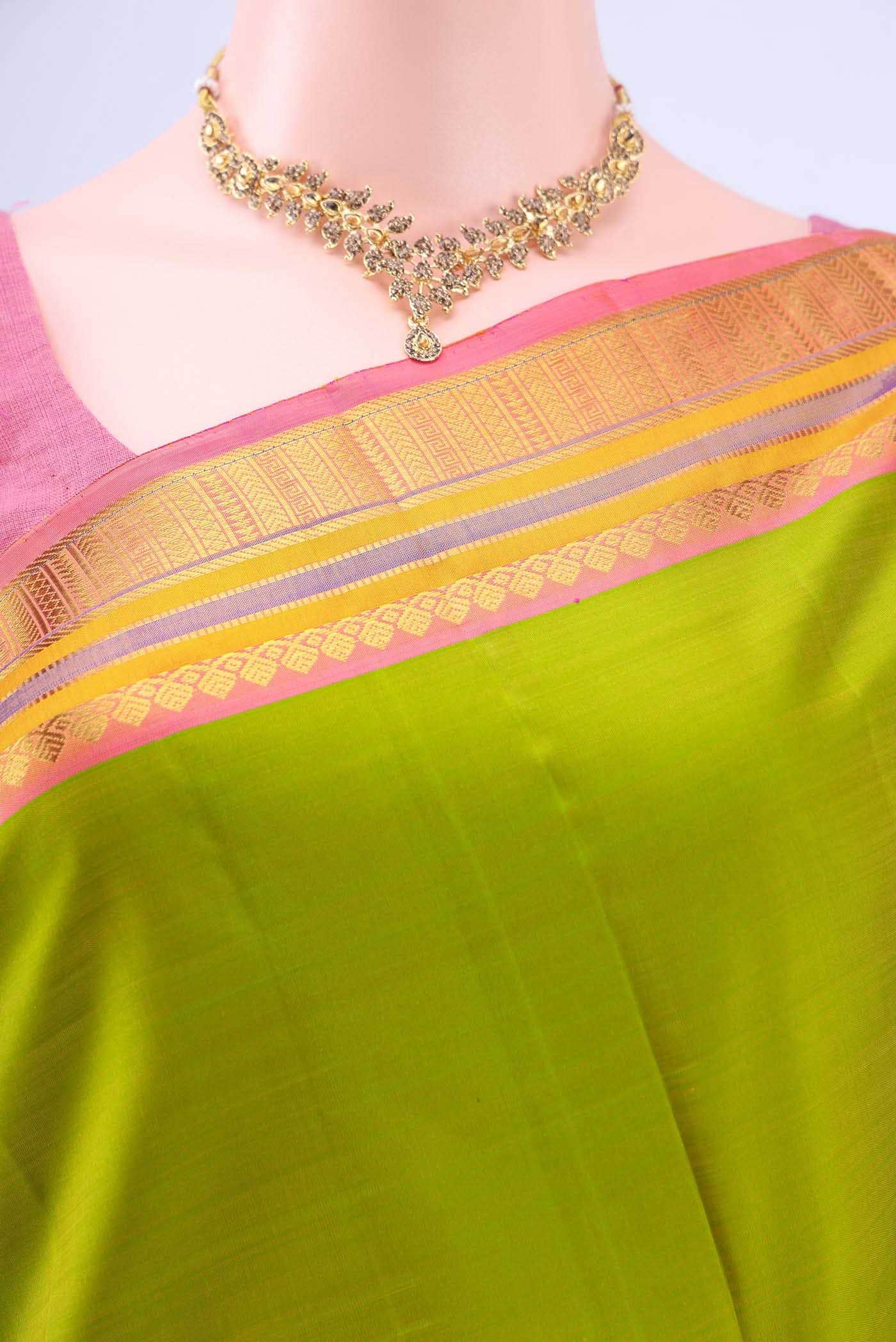 Parrot Green Dual Tone Kanchipuram Silk Saree