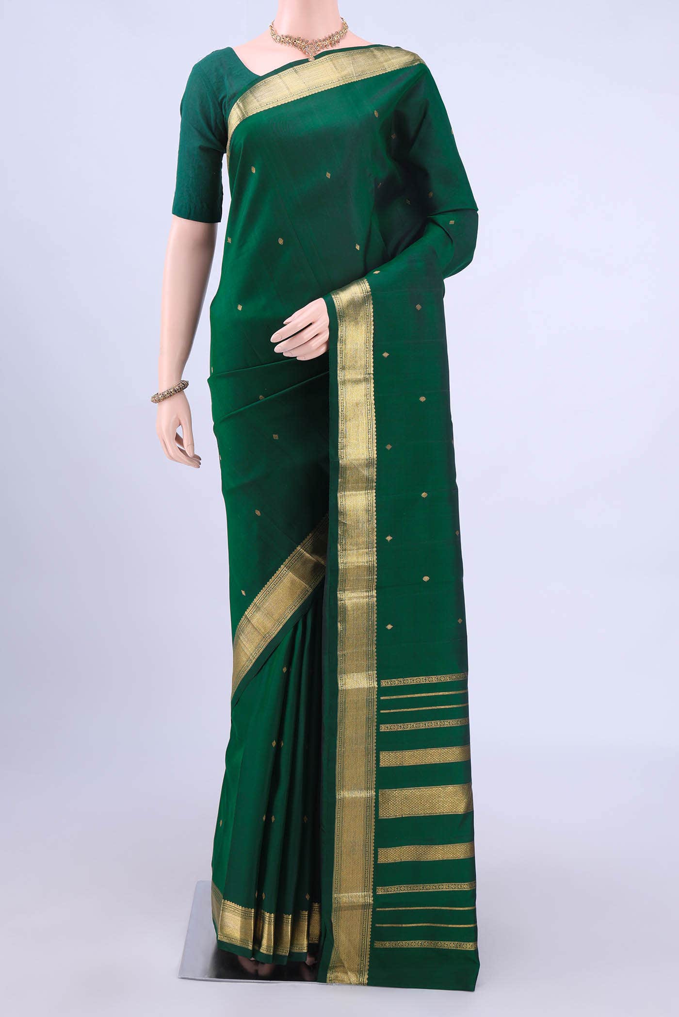 Bottle Green Kanchipuram Silk Saree