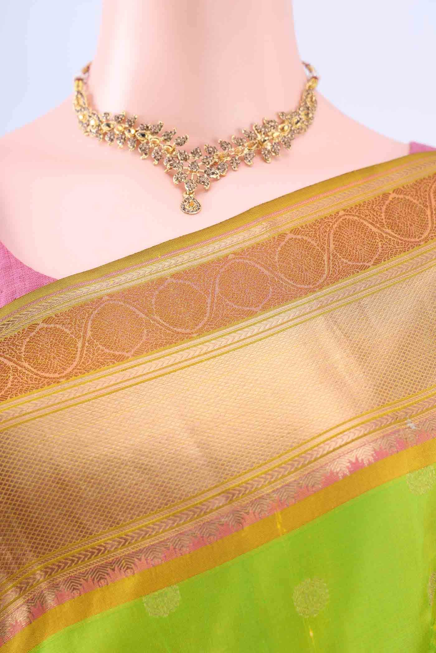 Parrot Green Nangavalli Silk [ Salem ] Saree