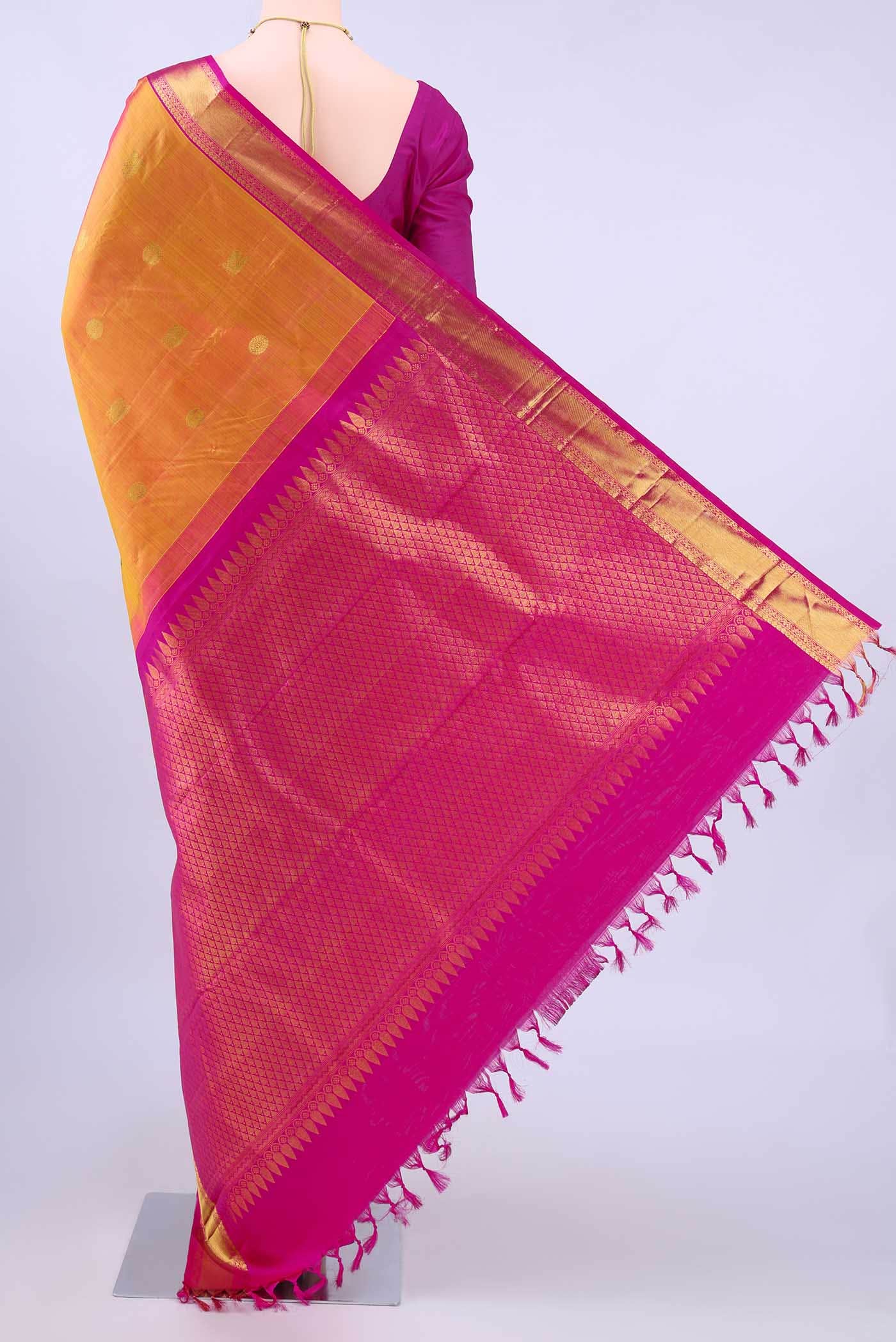 no Dual Tone Kanchipuram Silk Saree