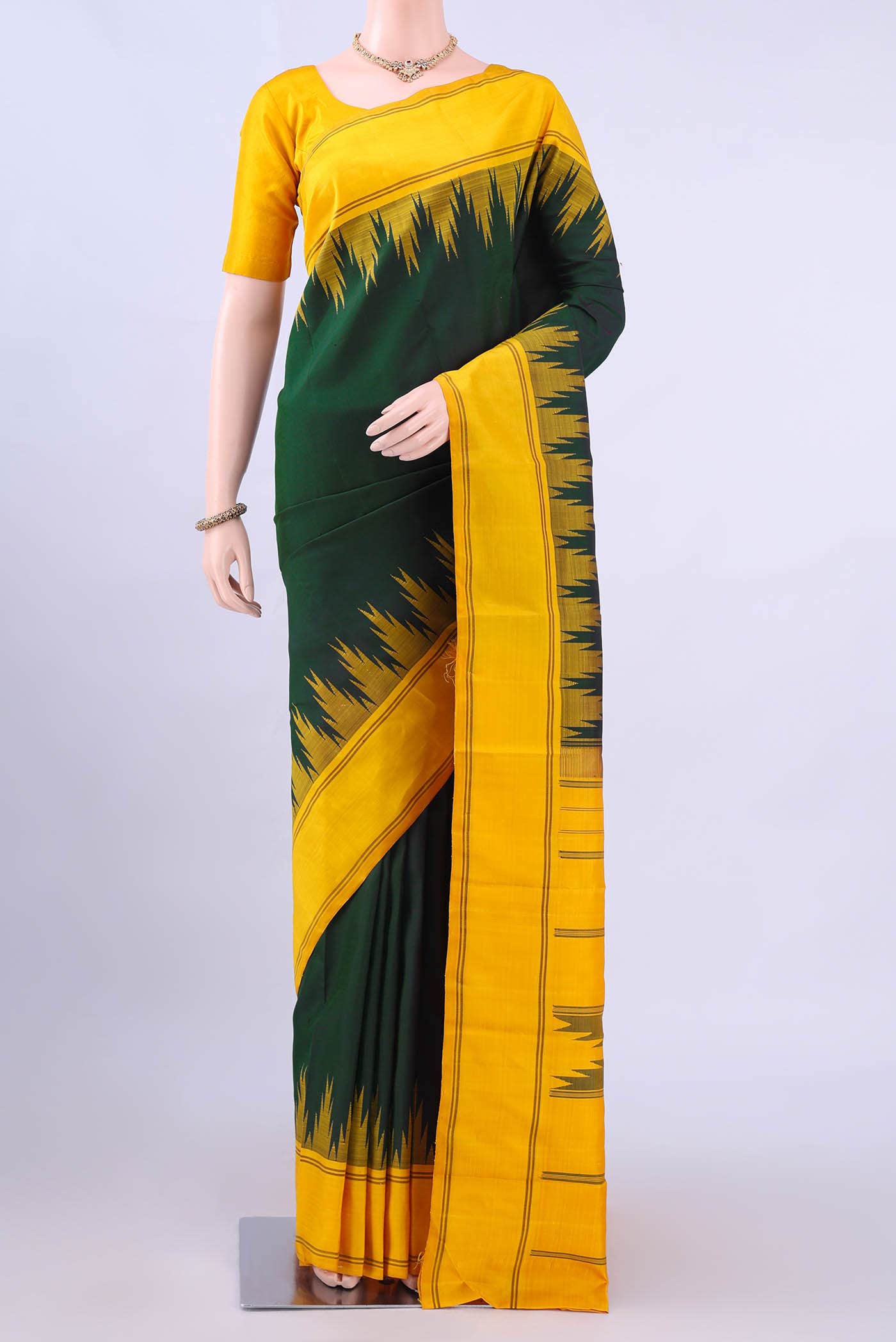 Bottle Green Kanchipuram Silk Saree